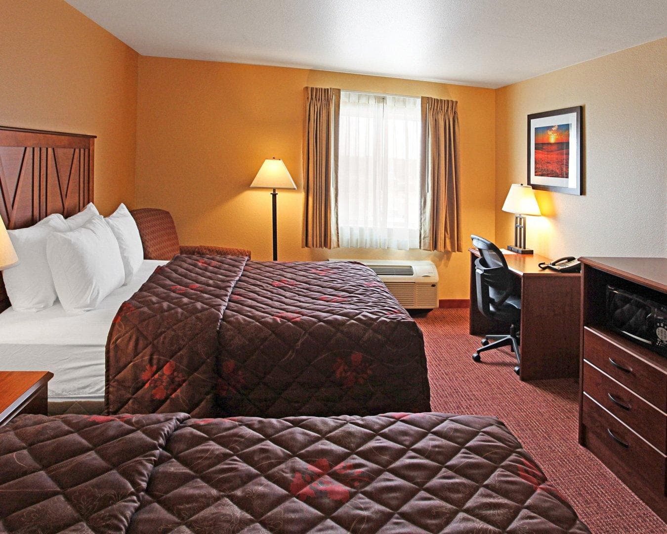 Rodeway Inn & Suites Phillipsburg — 3