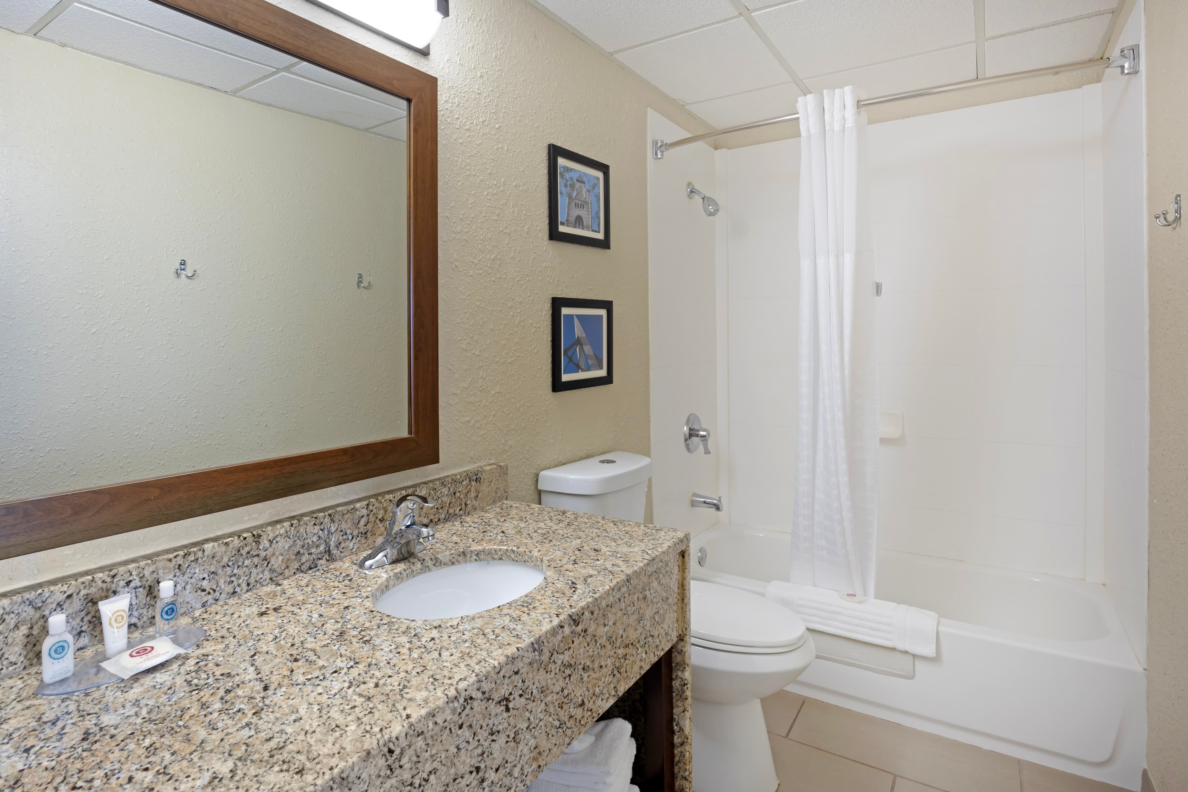 Comfort Inn & Suites Wichita Northeast — 15