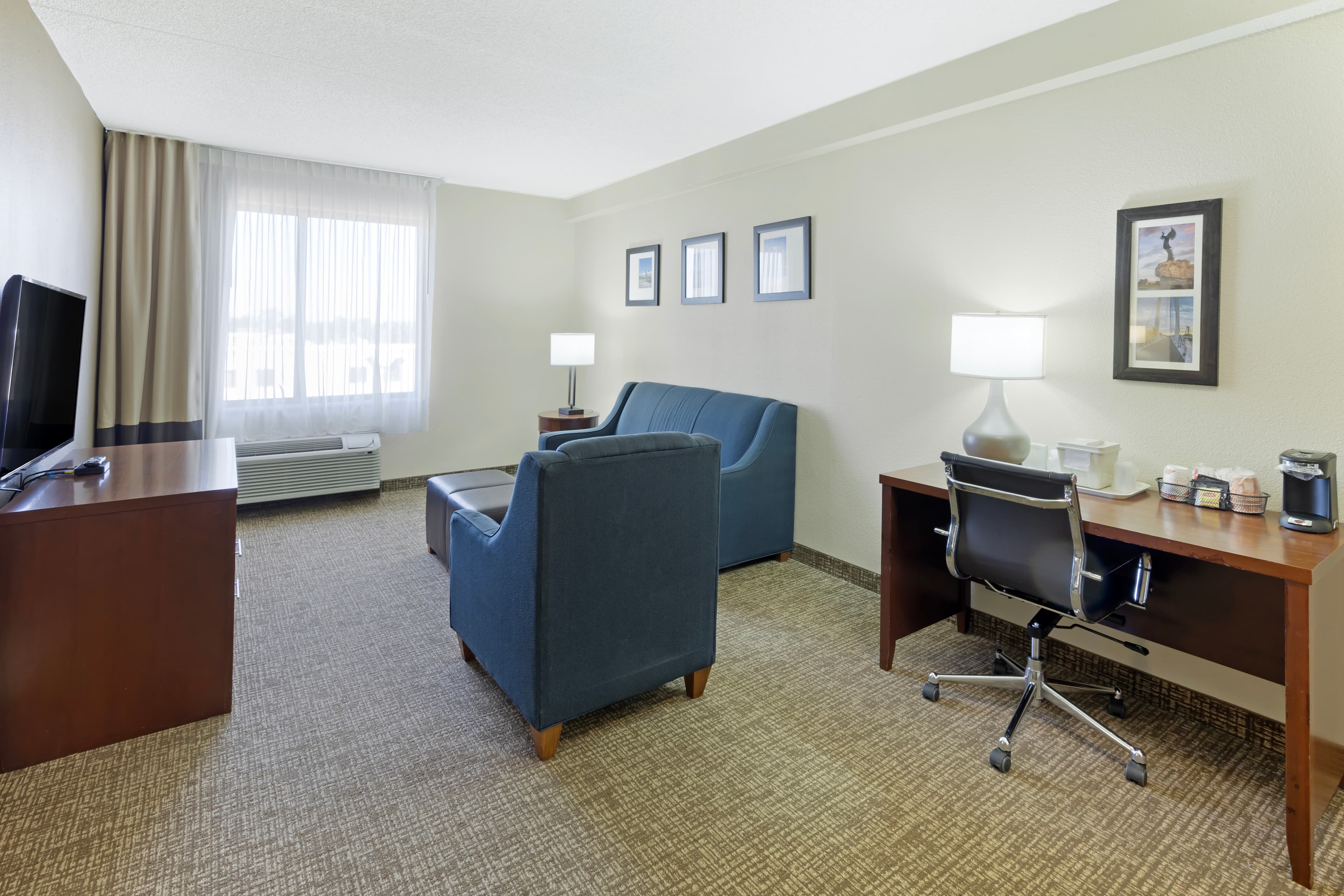 Comfort Inn & Suites Wichita Northeast — 24