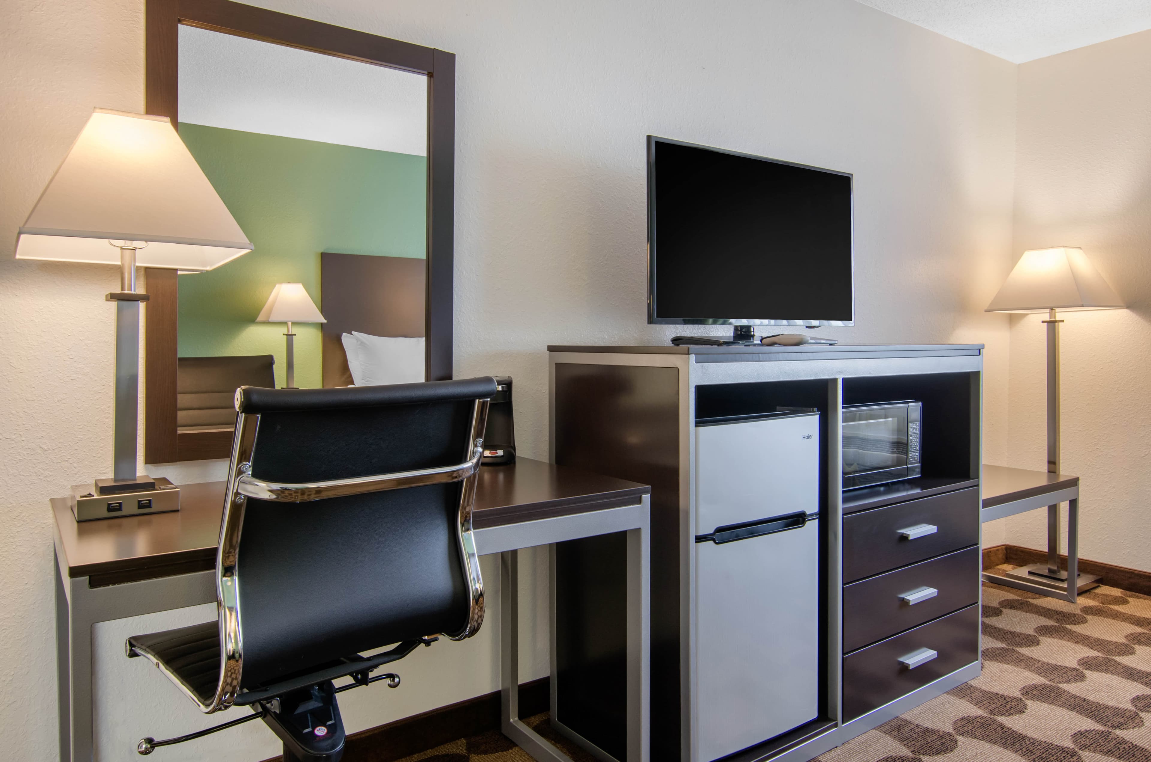 Quality Inn Russell — 13