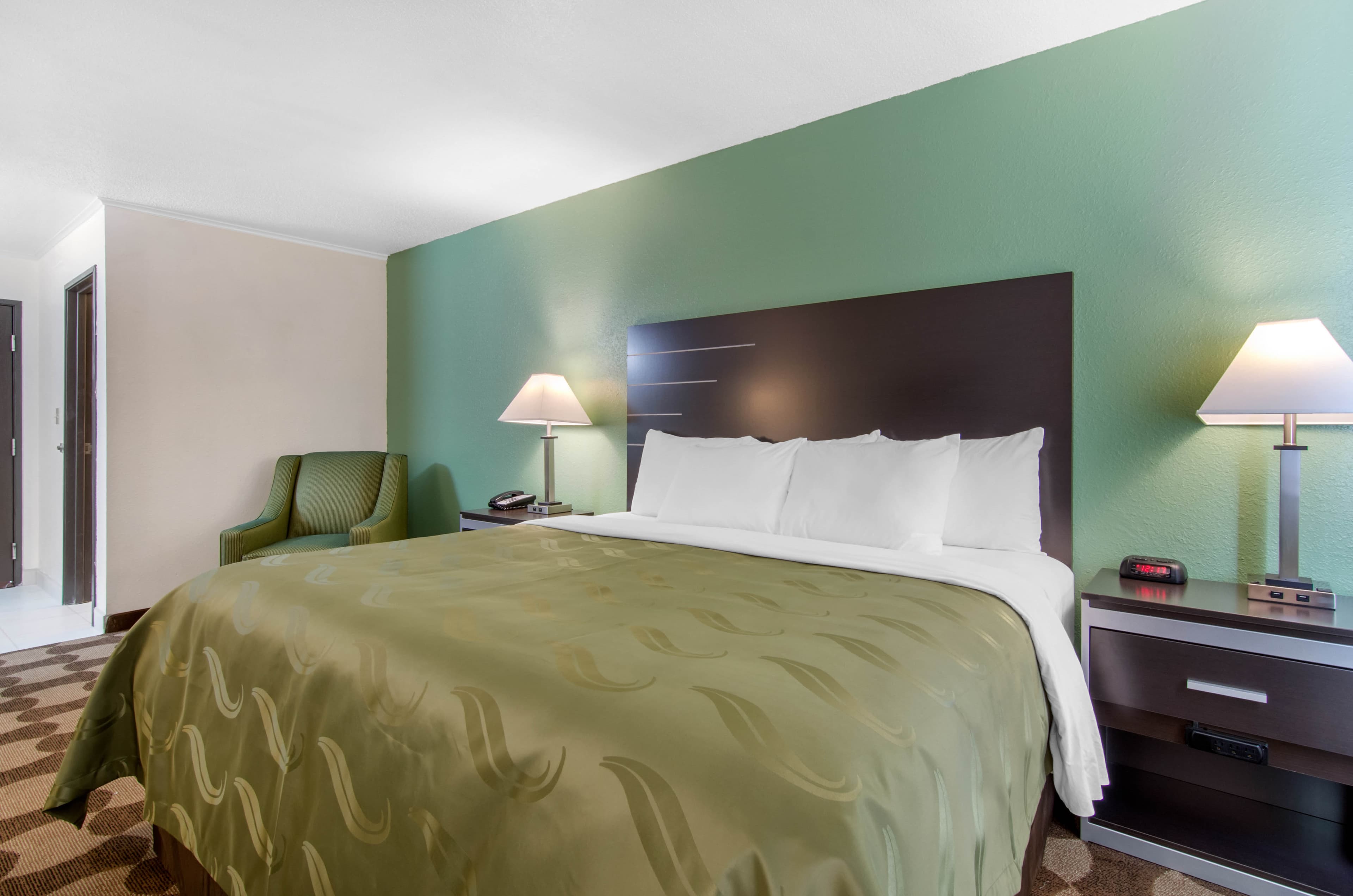 Quality Inn Russell - Image 5