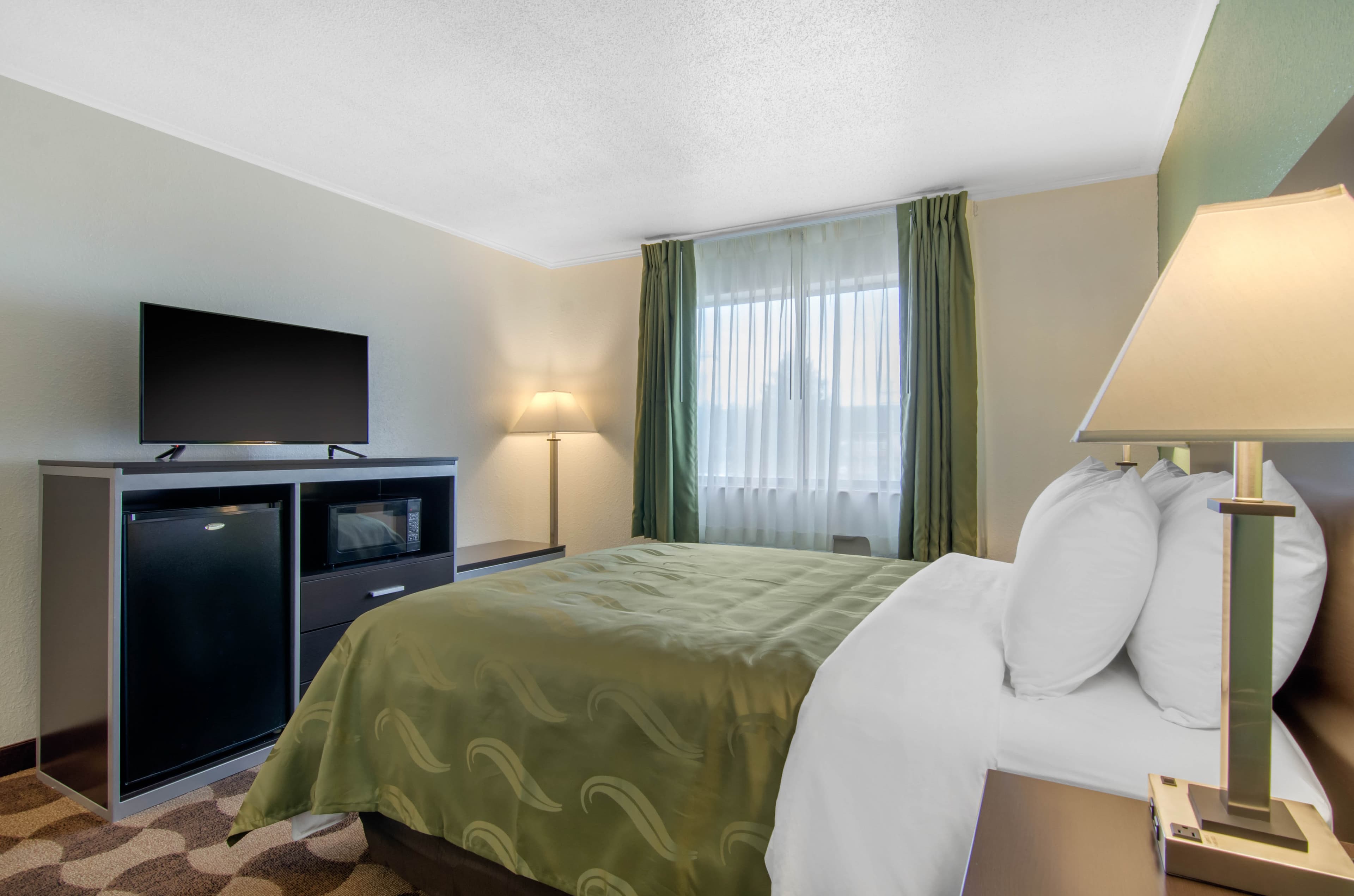 Quality Inn Russell — 14
