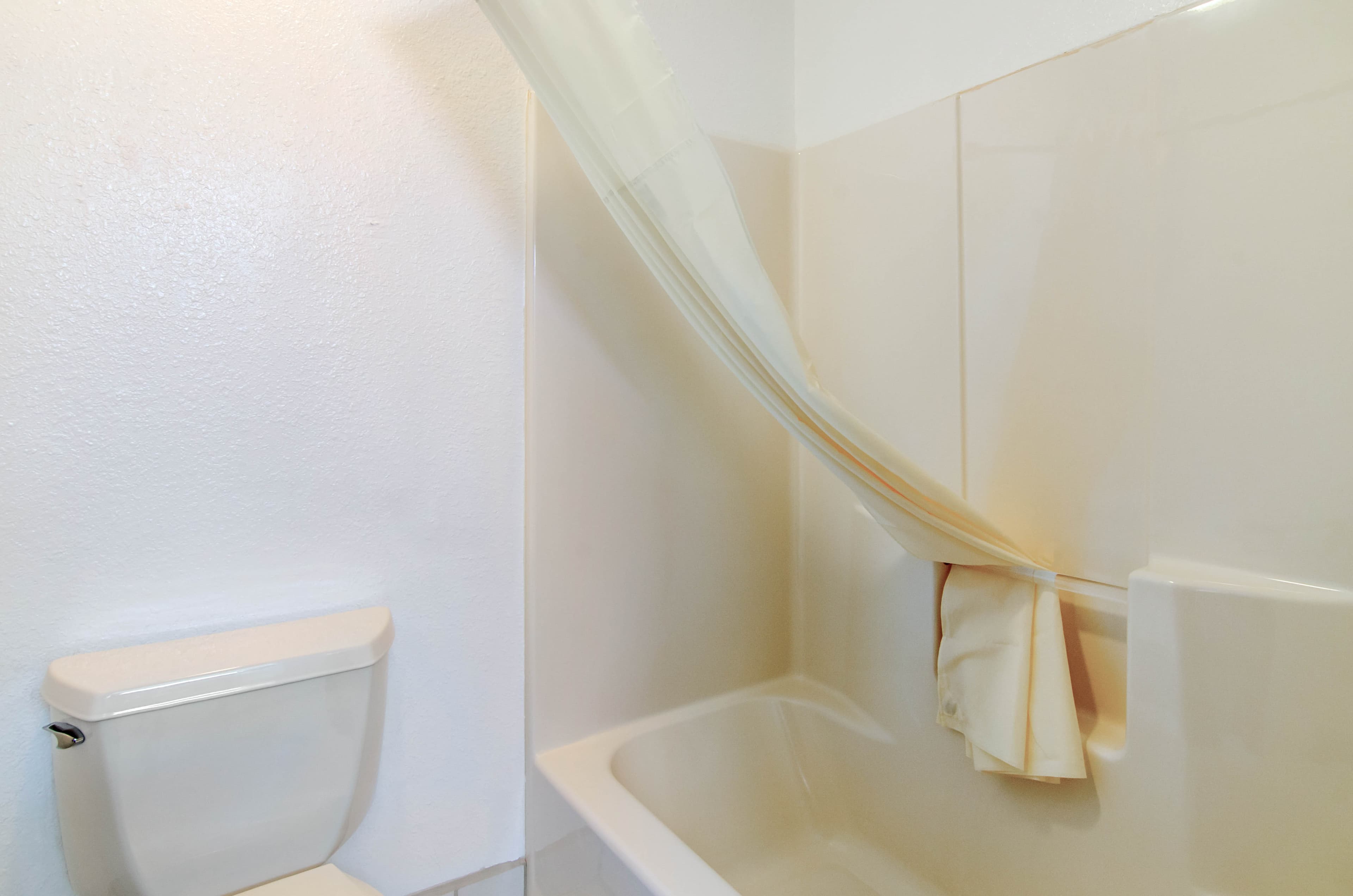 Quality Inn Russell — 15