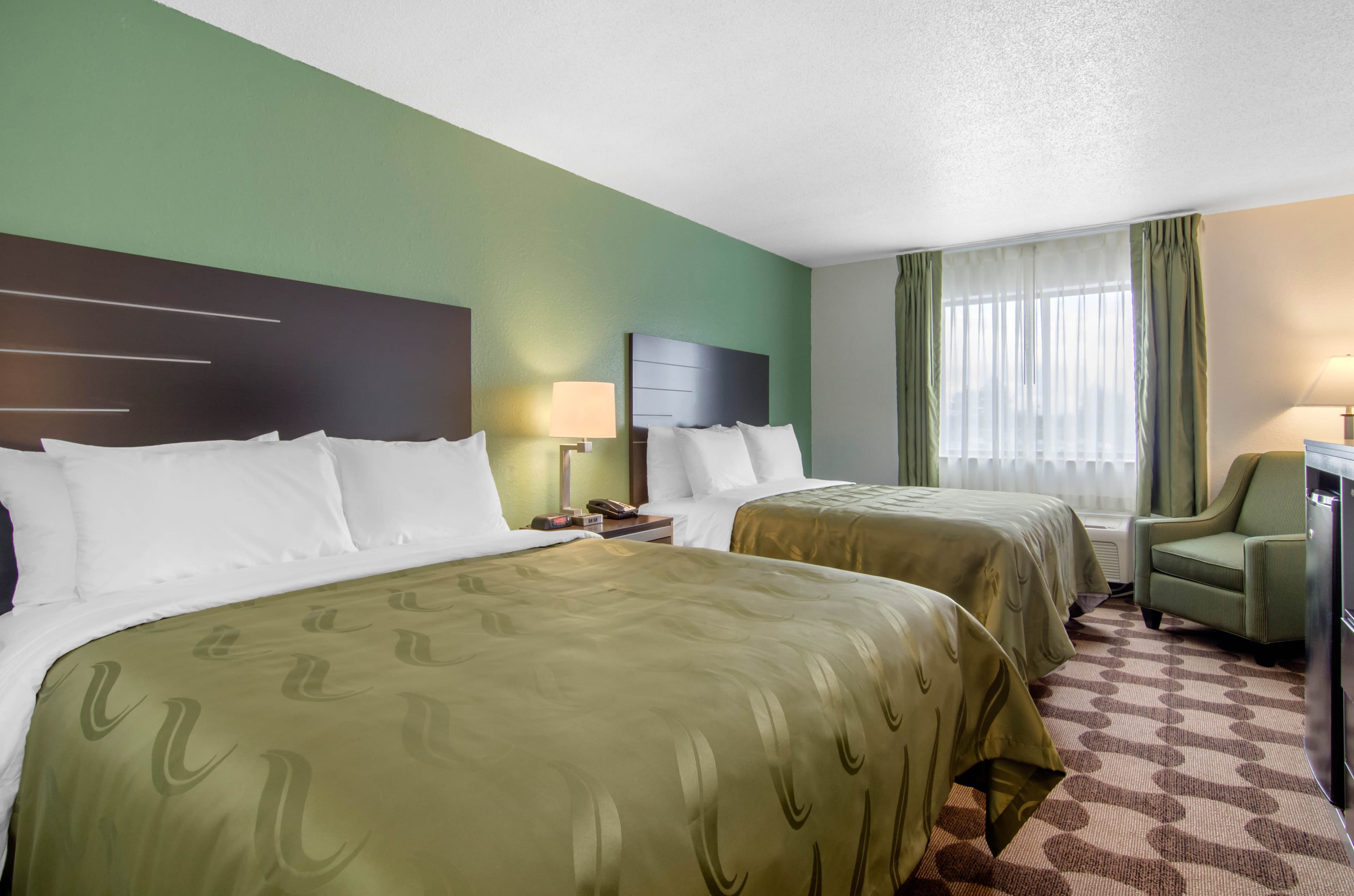 Quality Inn Russell — 16