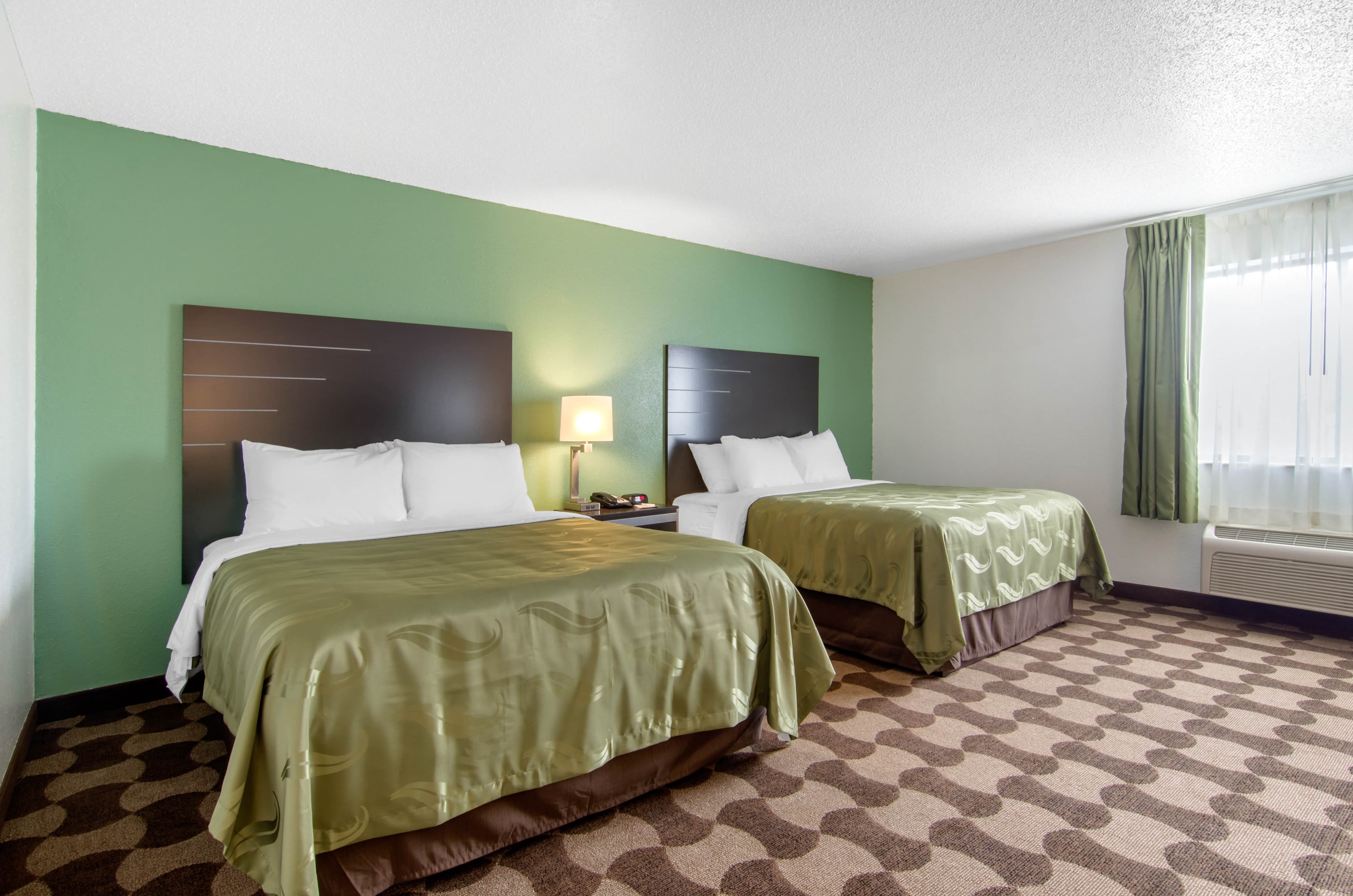 Quality Inn Russell — 21