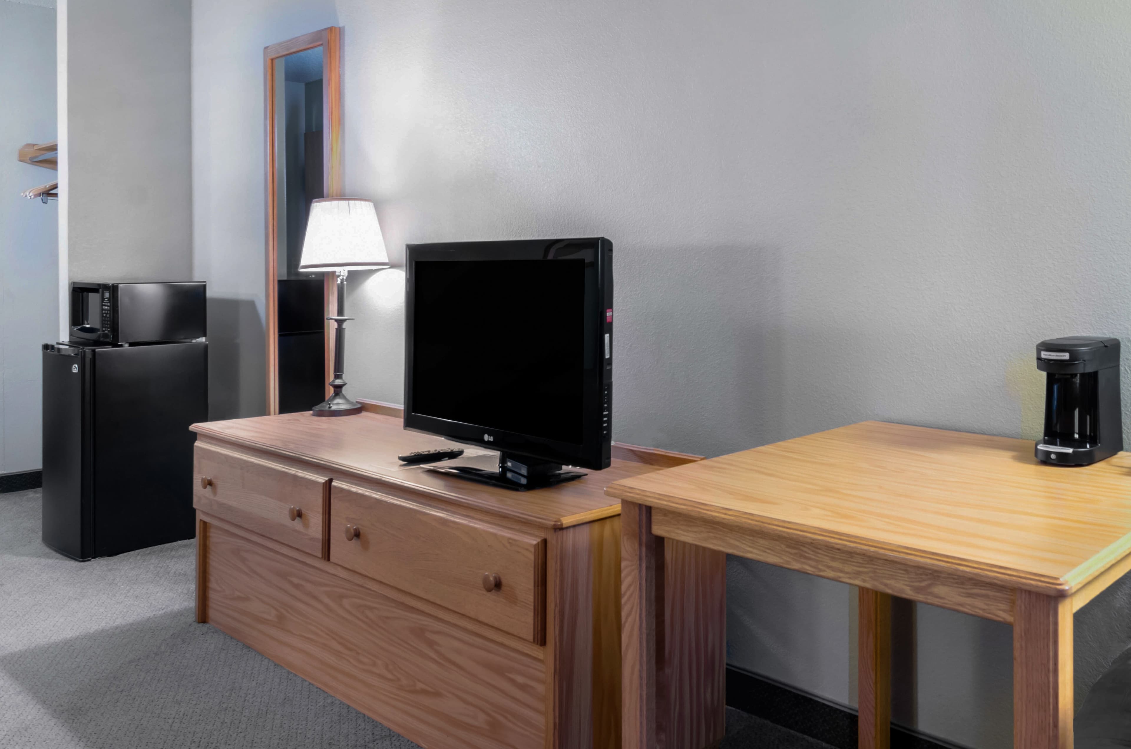 Rodeway Inn Hesston — 8