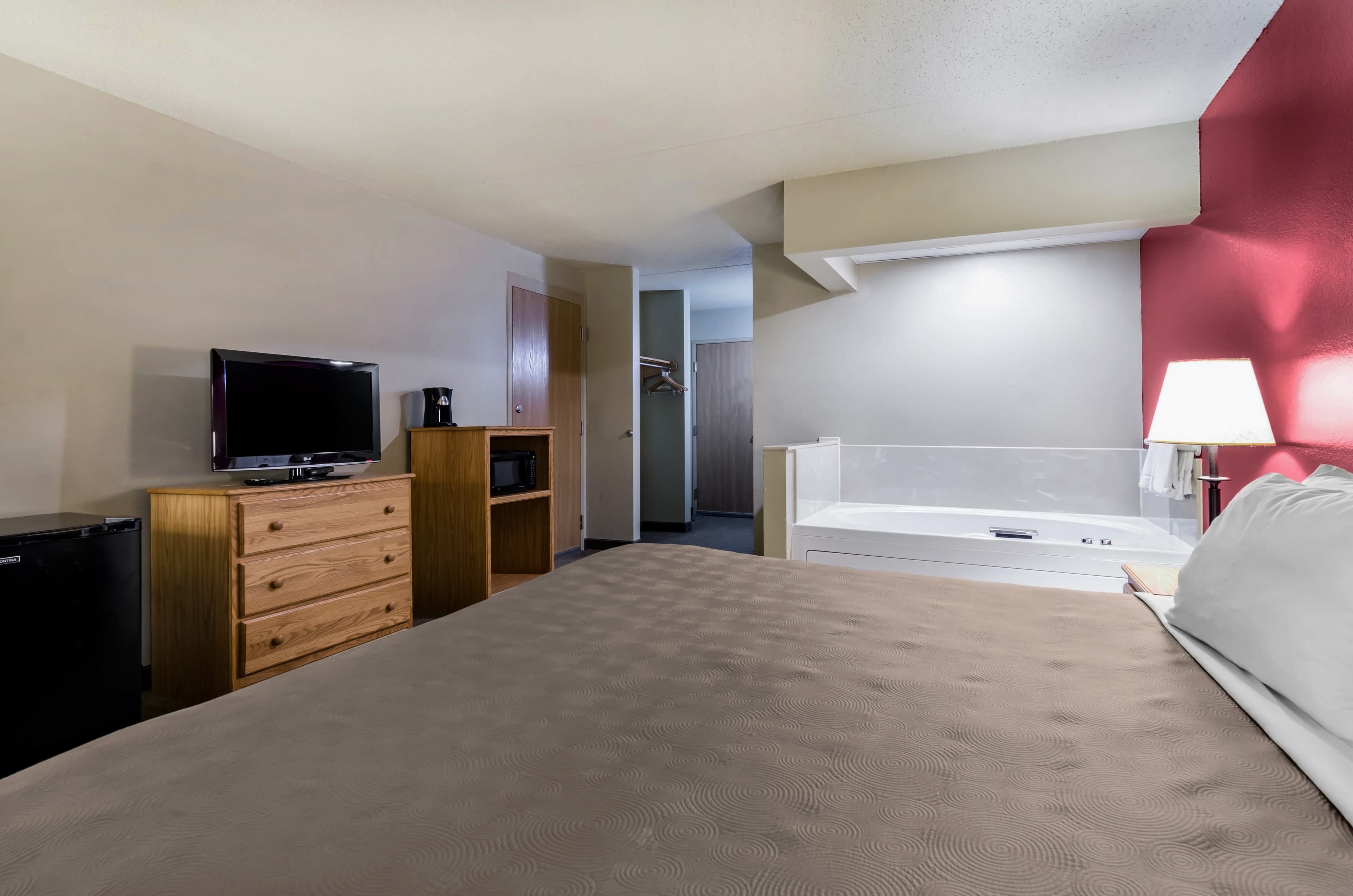 Rodeway Inn Hesston — 23