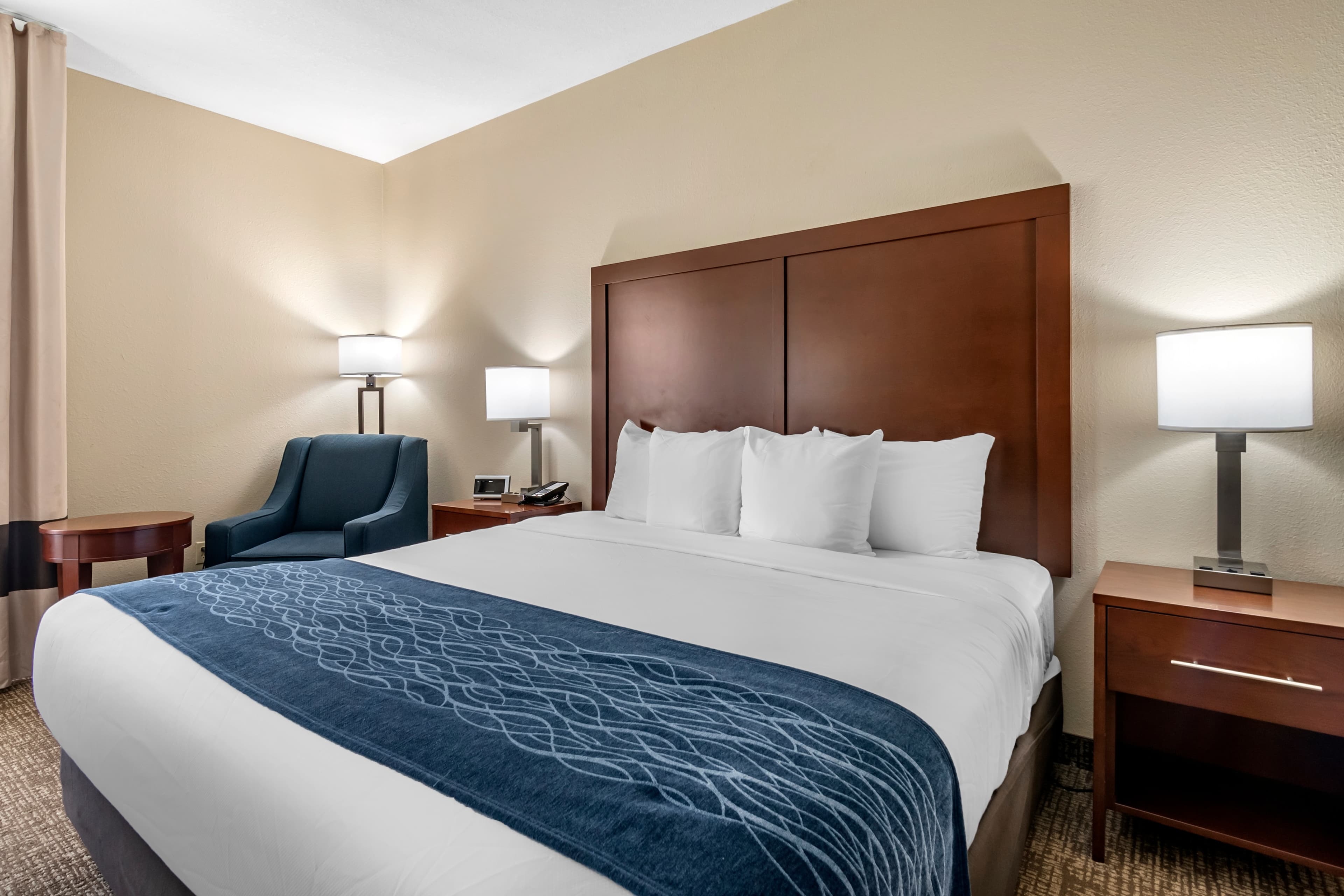 Comfort Inn & Suites Junction City - near Fort Riley — 6