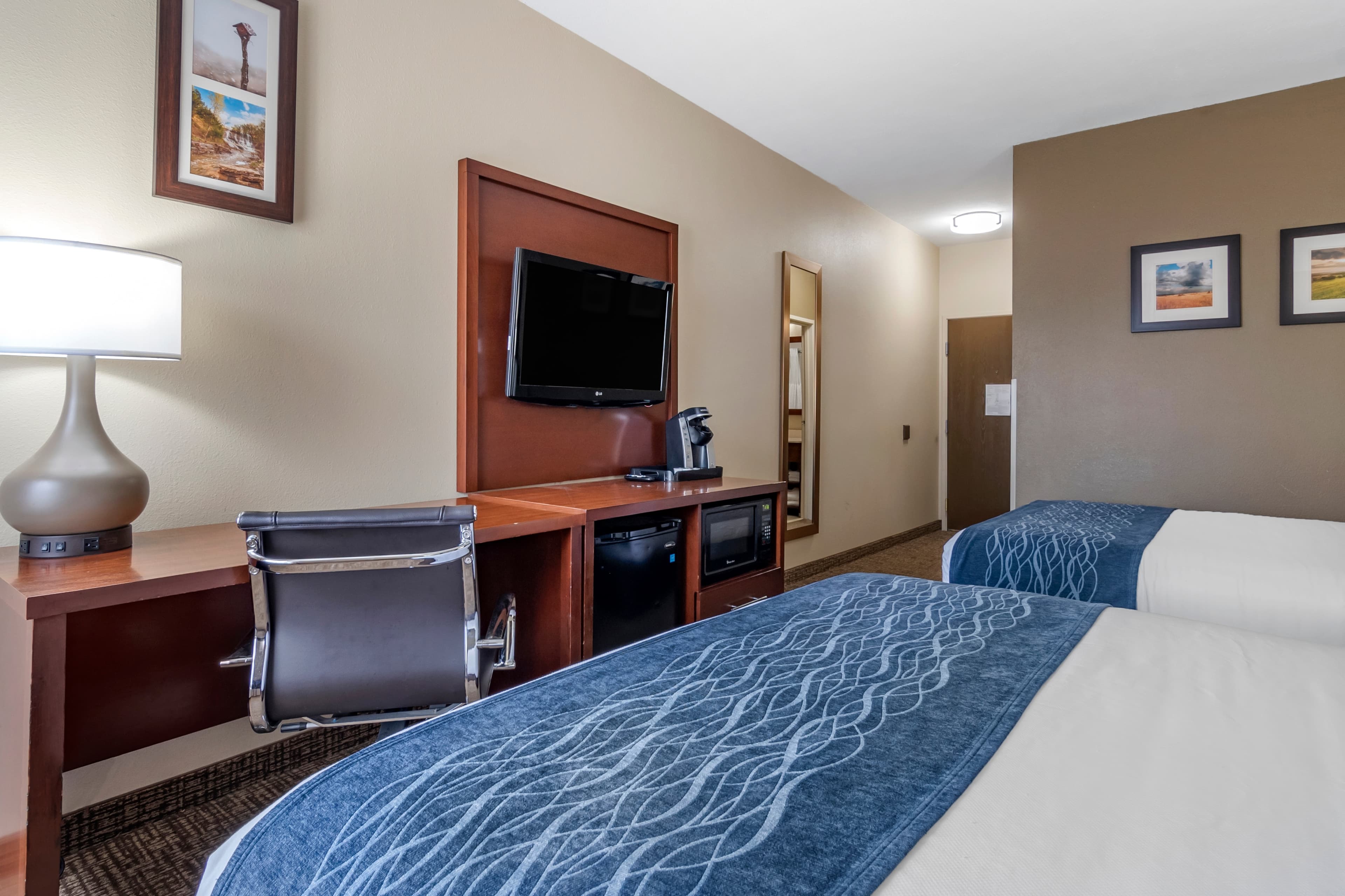 Comfort Inn & Suites Junction City - near Fort Riley — 15