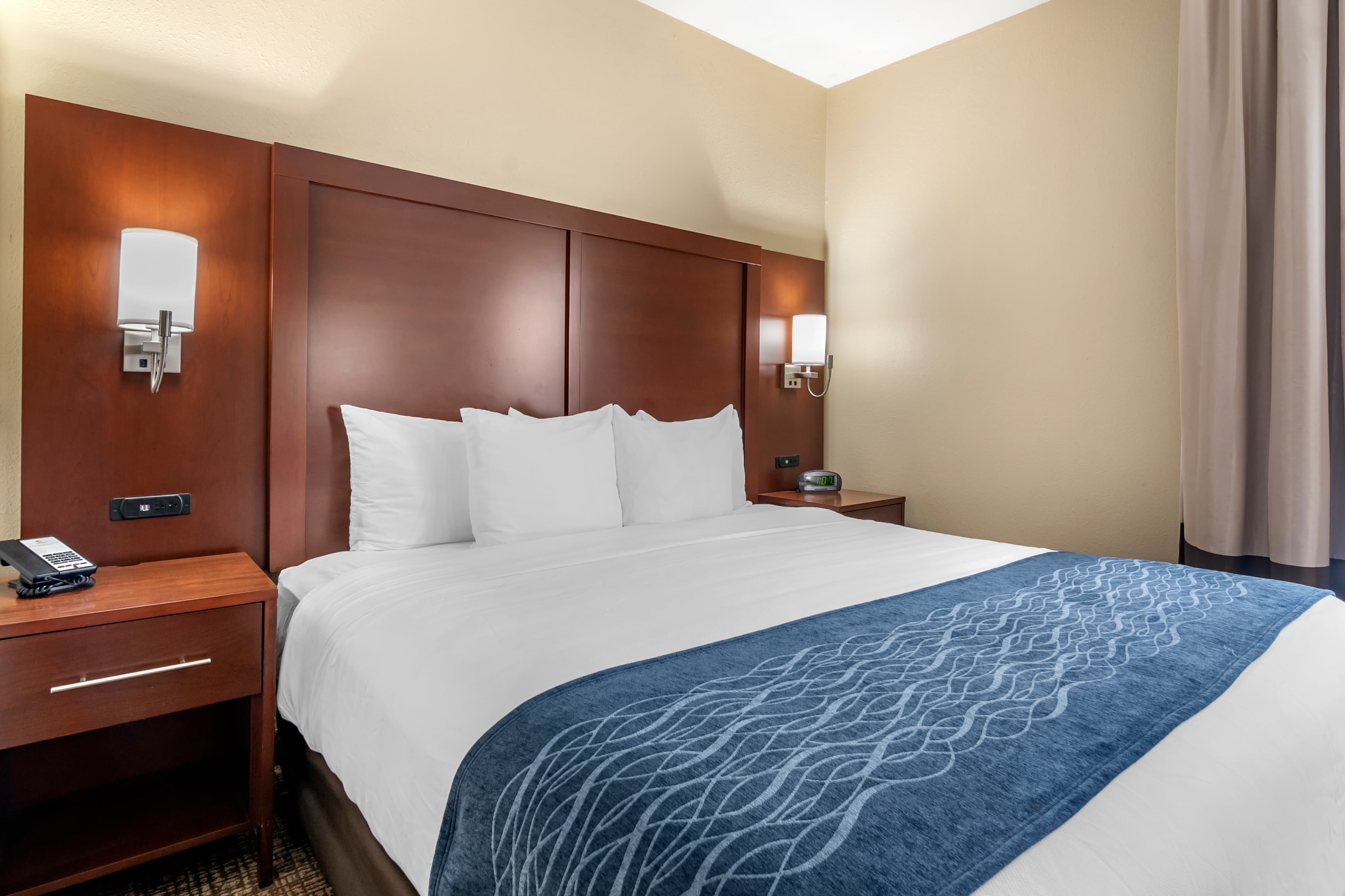 Comfort Inn & Suites Junction City - near Fort Riley — 20