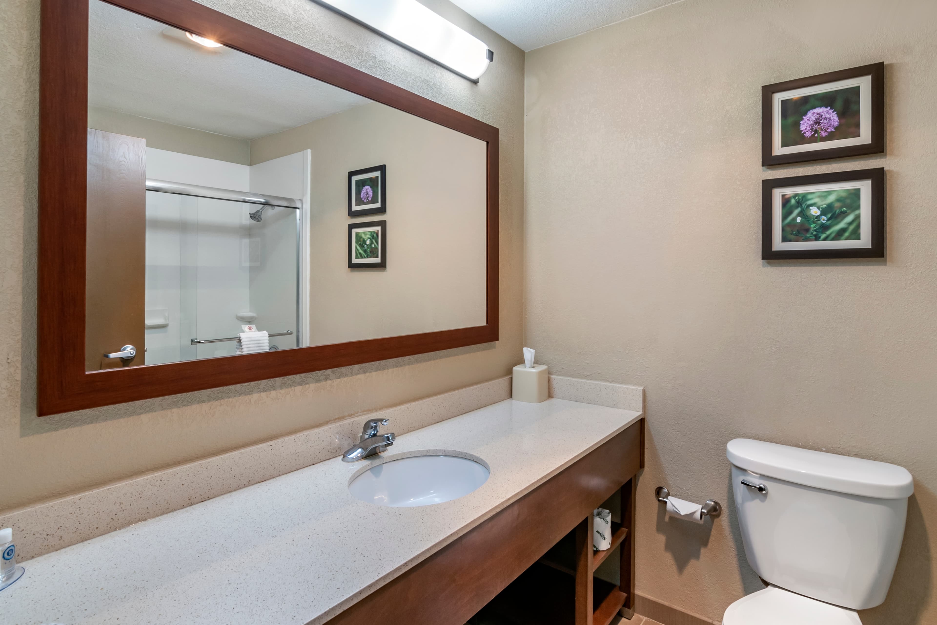 Comfort Inn & Suites Junction City - near Fort Riley — 21