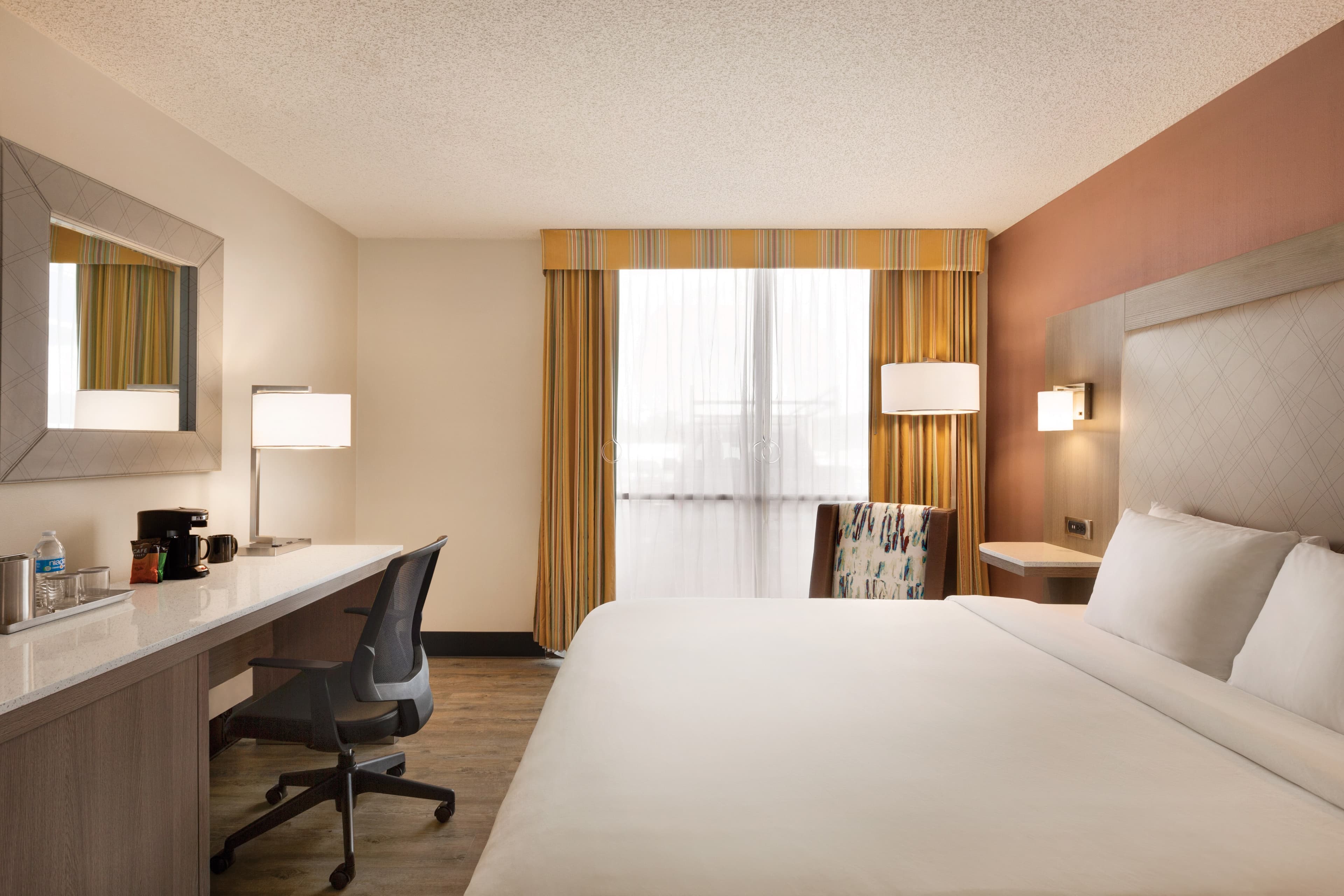 Radisson Hotel Lenexa Overland Park — 6