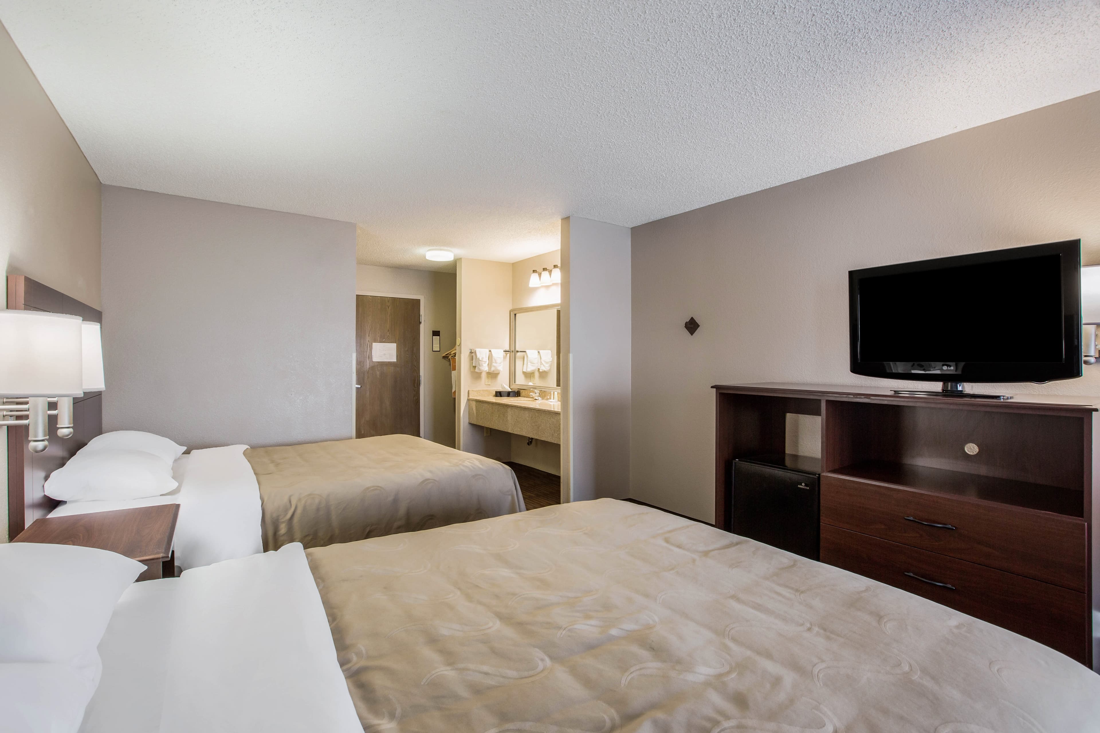 Quality Inn & Suites Lawrence - University Area — 15