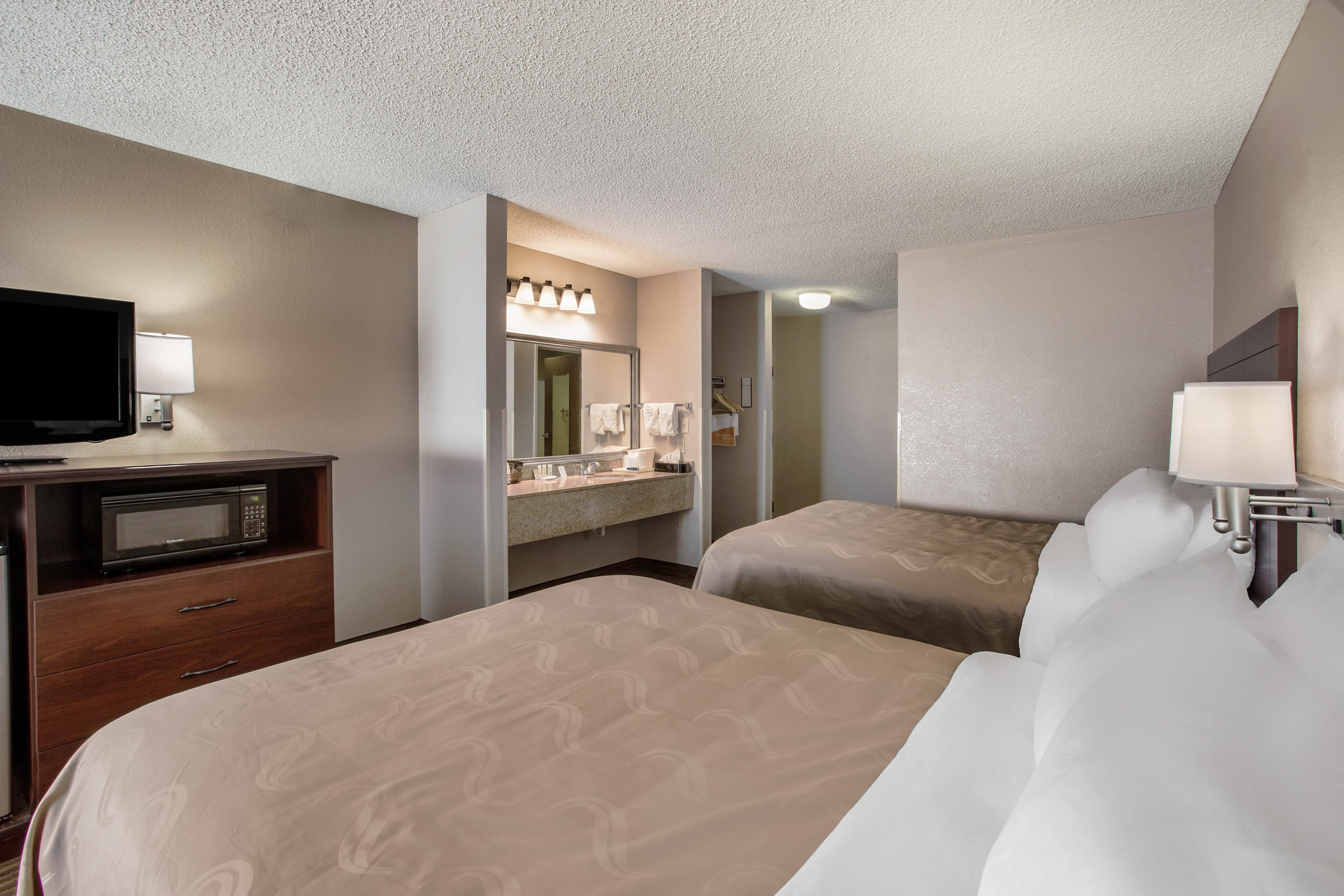 Quality Inn & Suites Lawrence - University Area — 18