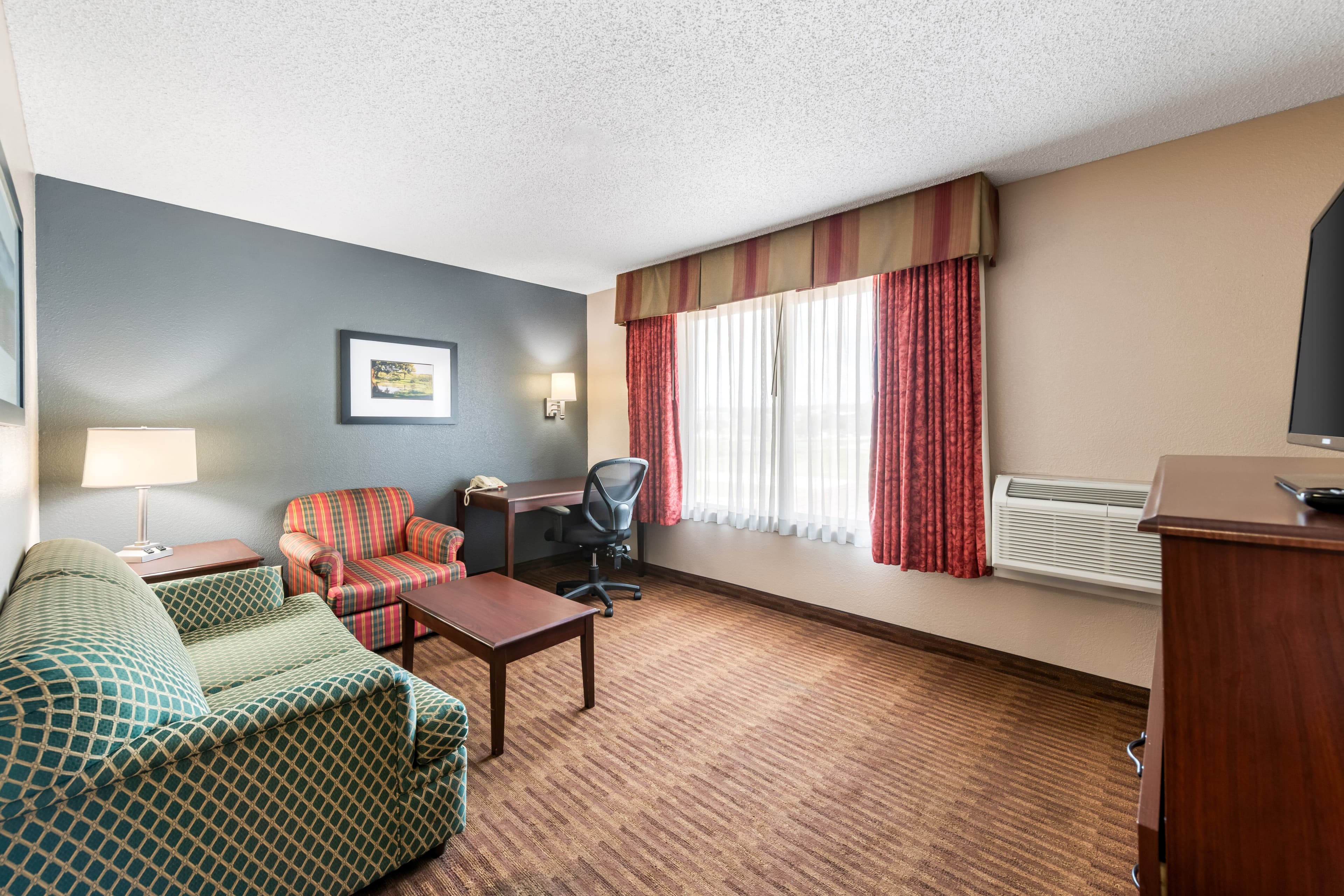 Quality Inn & Suites Lawrence - University Area — 12