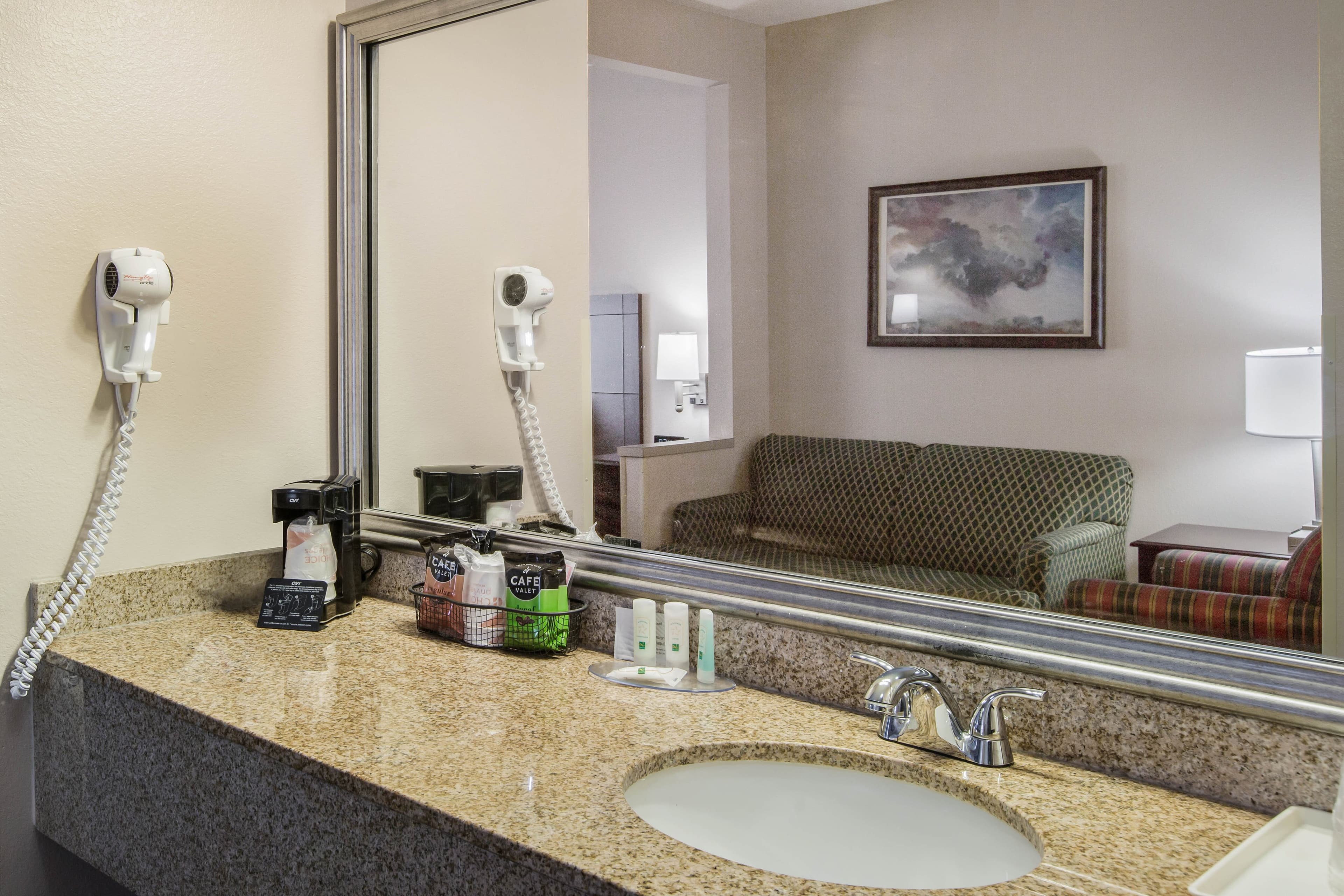 Quality Inn & Suites Lawrence - University Area — 28