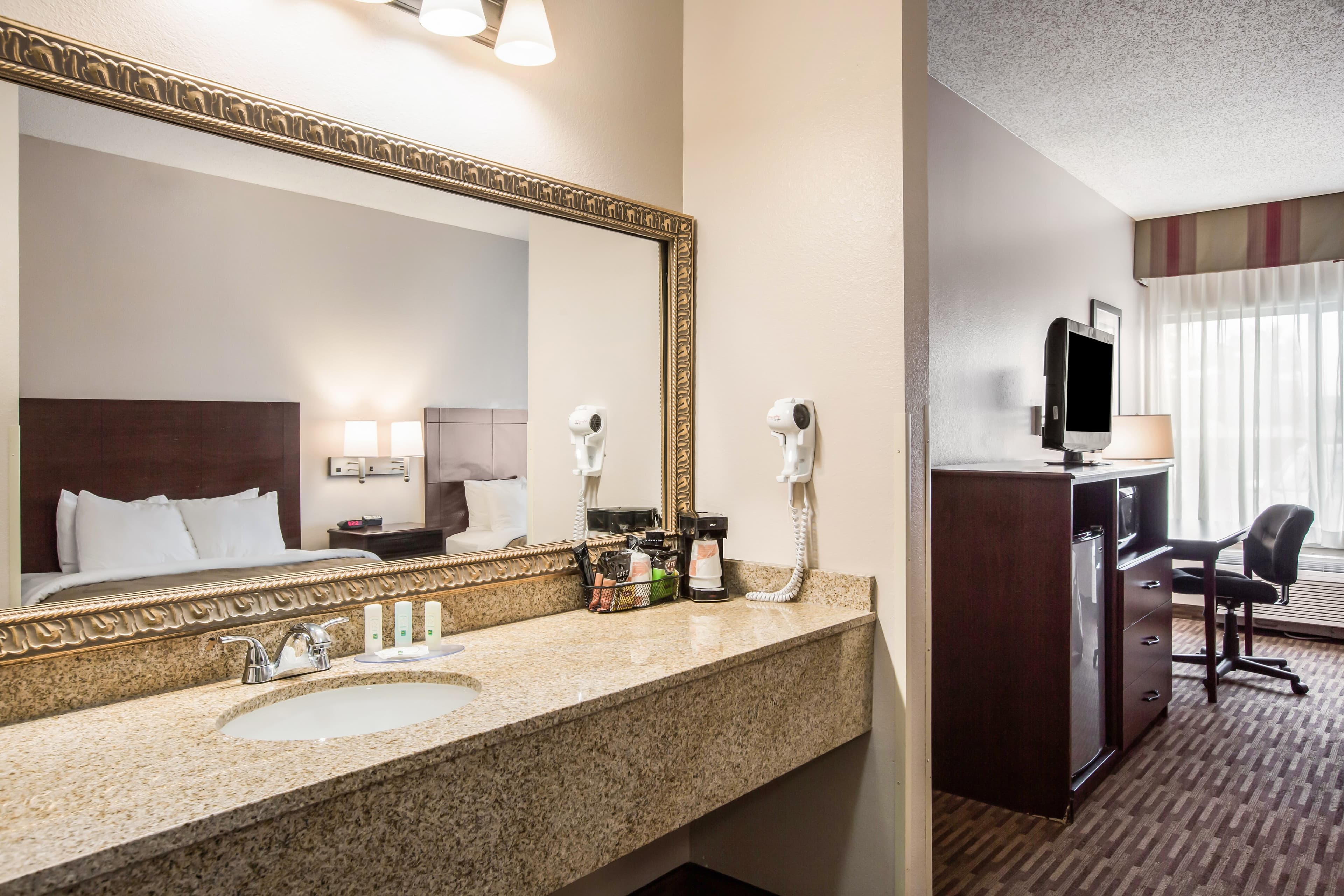 Quality Inn & Suites Lawrence - University Area — 42