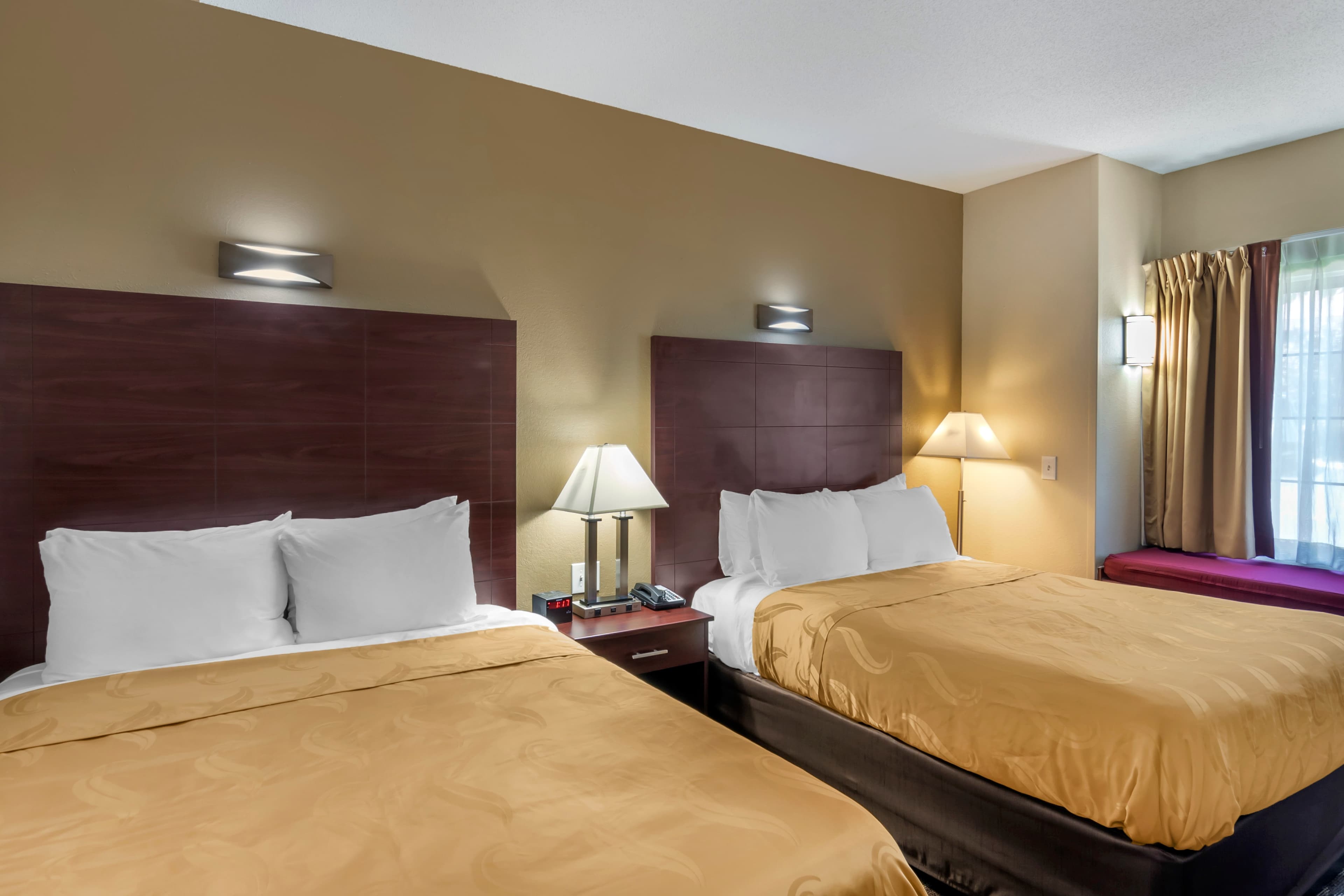 Quality Inn Overland Park Kansas City — 6