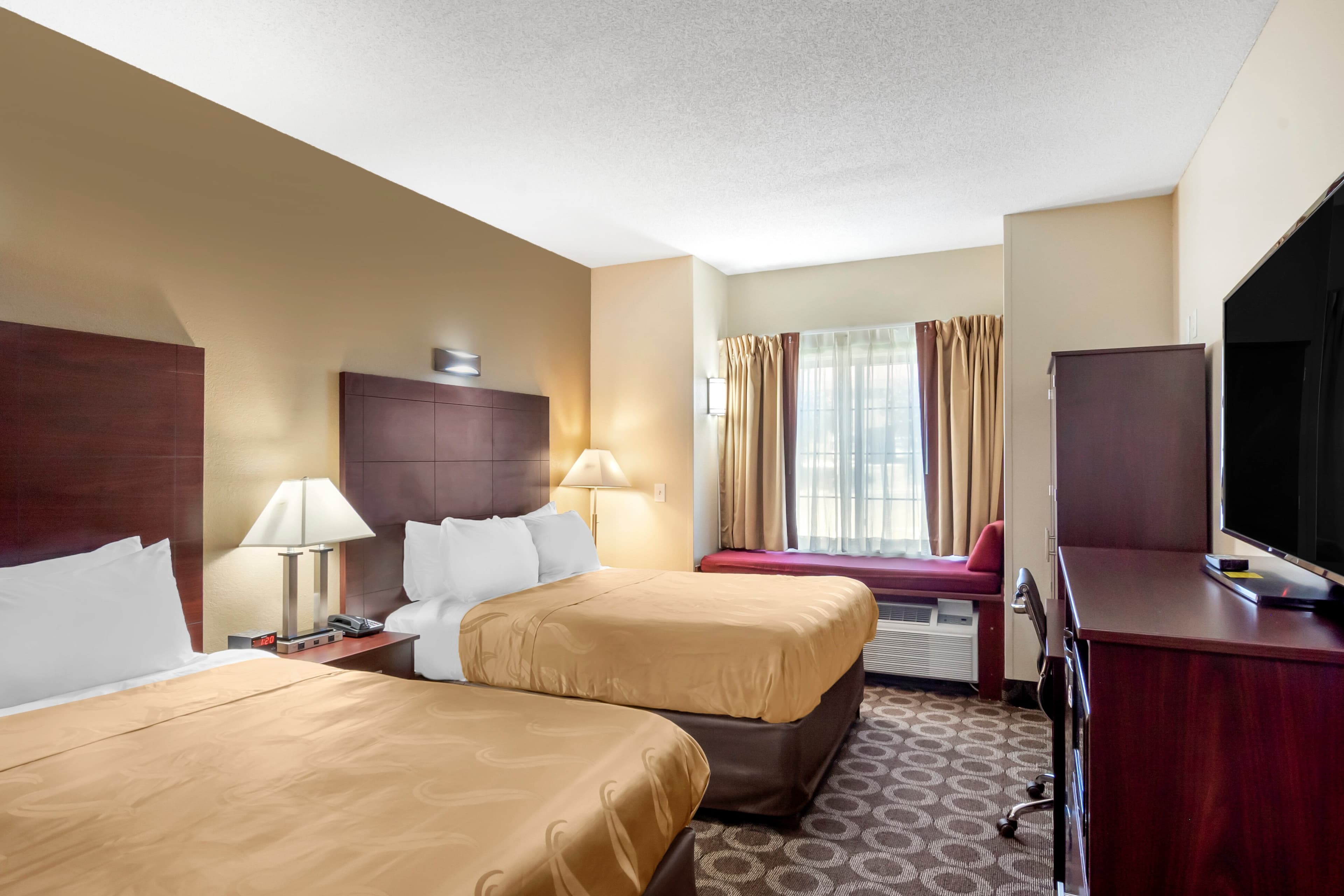 Quality Inn Overland Park Kansas City — 10
