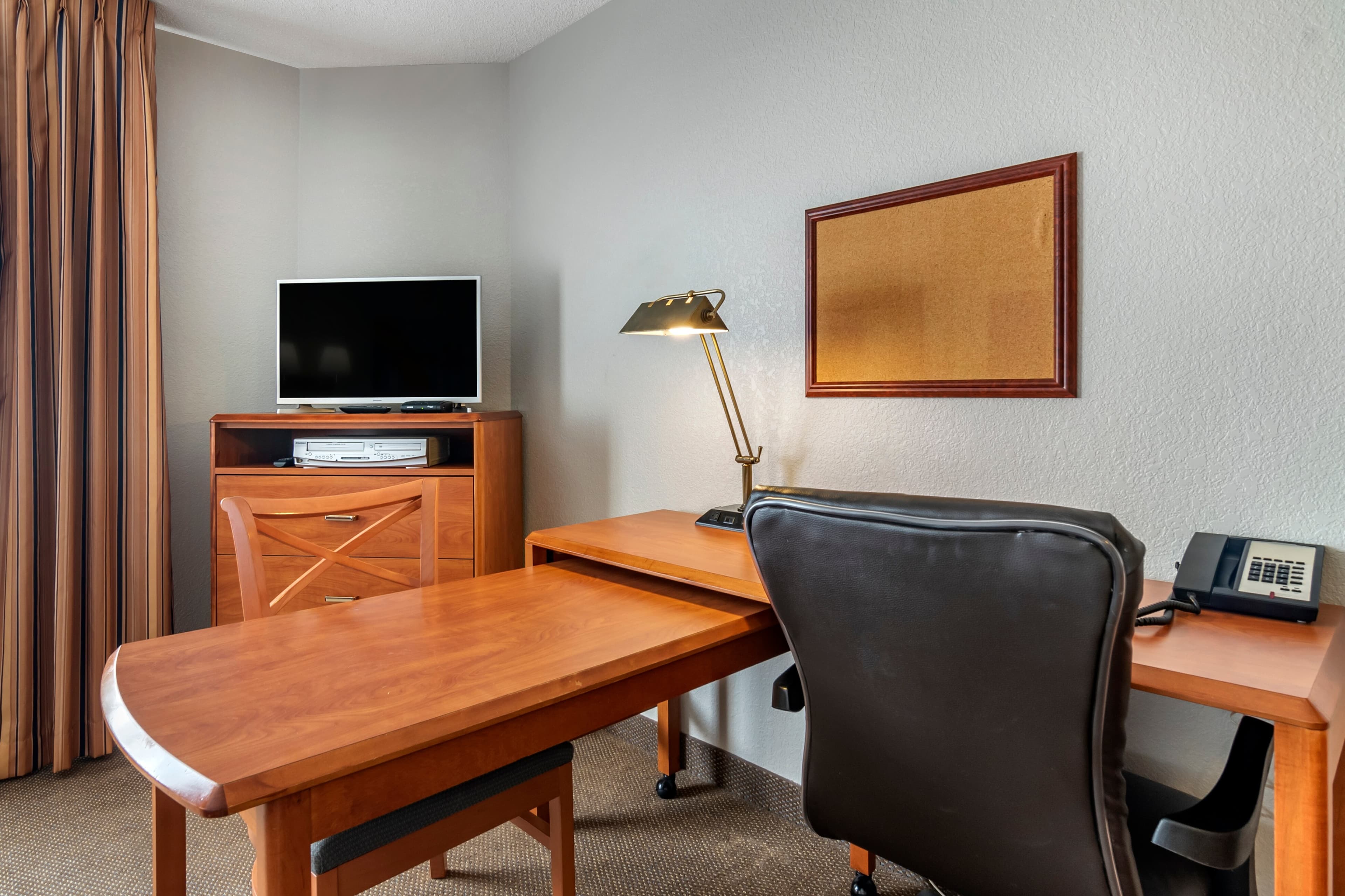 MainStay Suites Emporia — 13