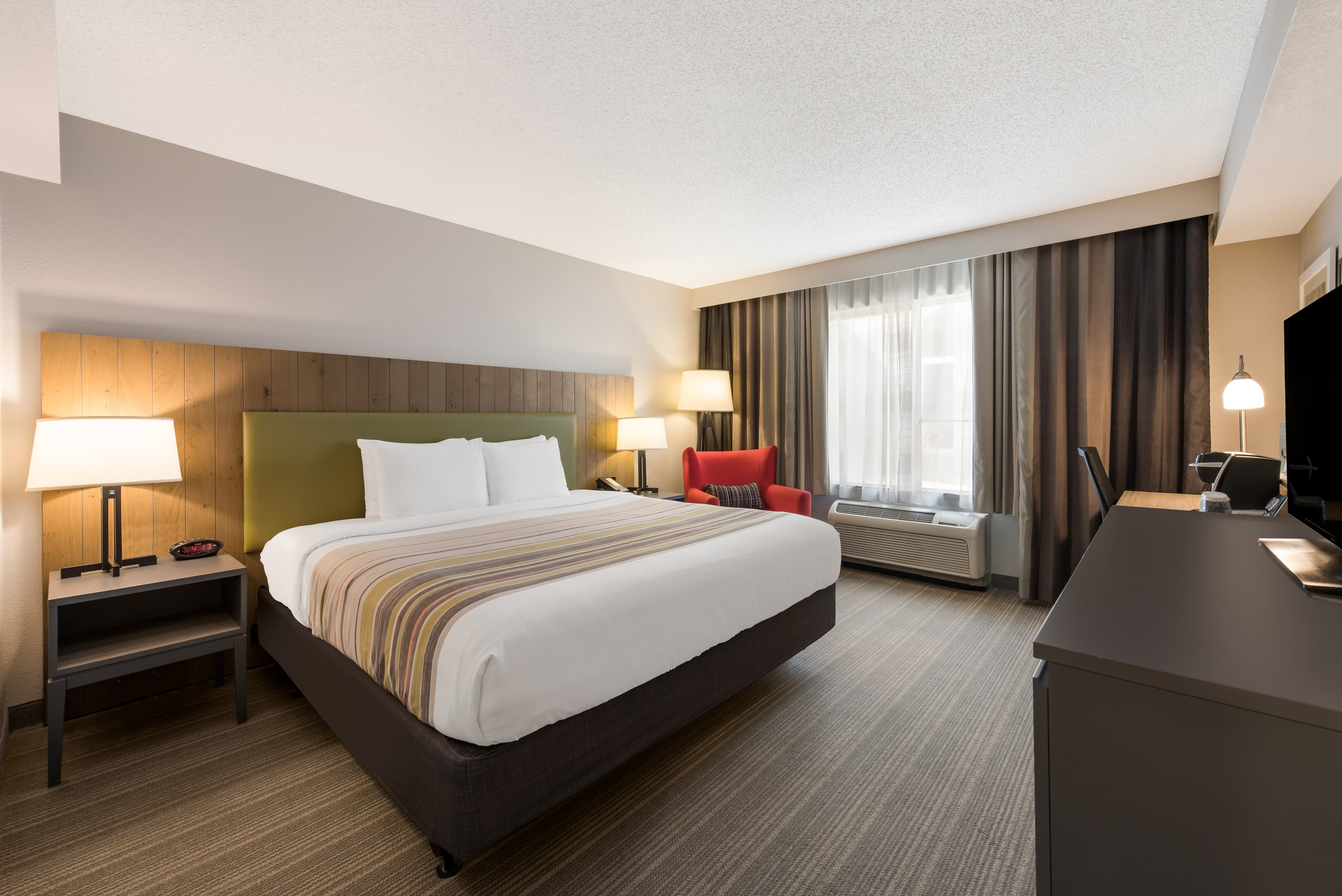 Country Inn & Suites by Radisson, Wichita East, KS - Image 2
