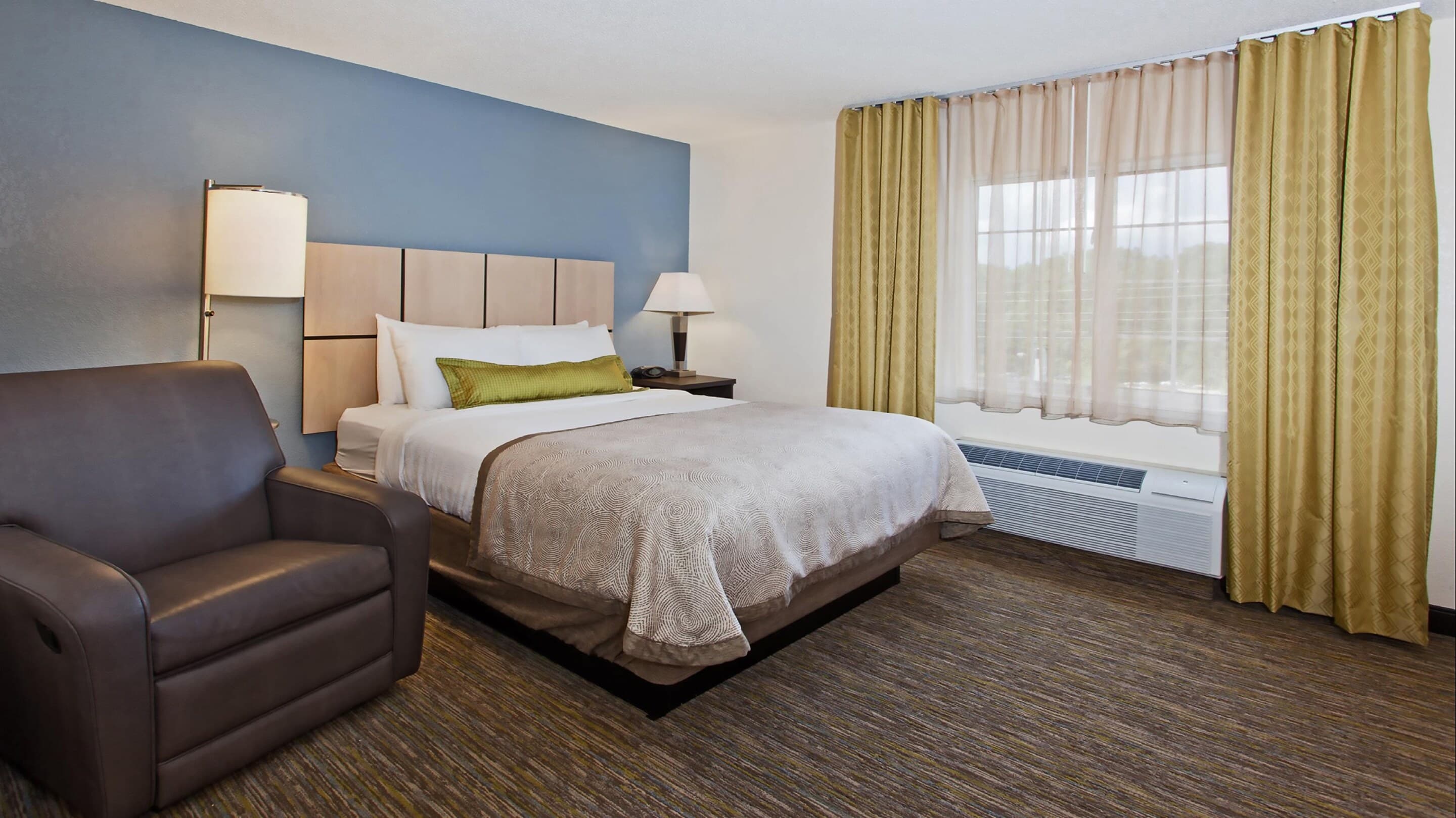 MainStay Suites Kansas City Overland Park — 11