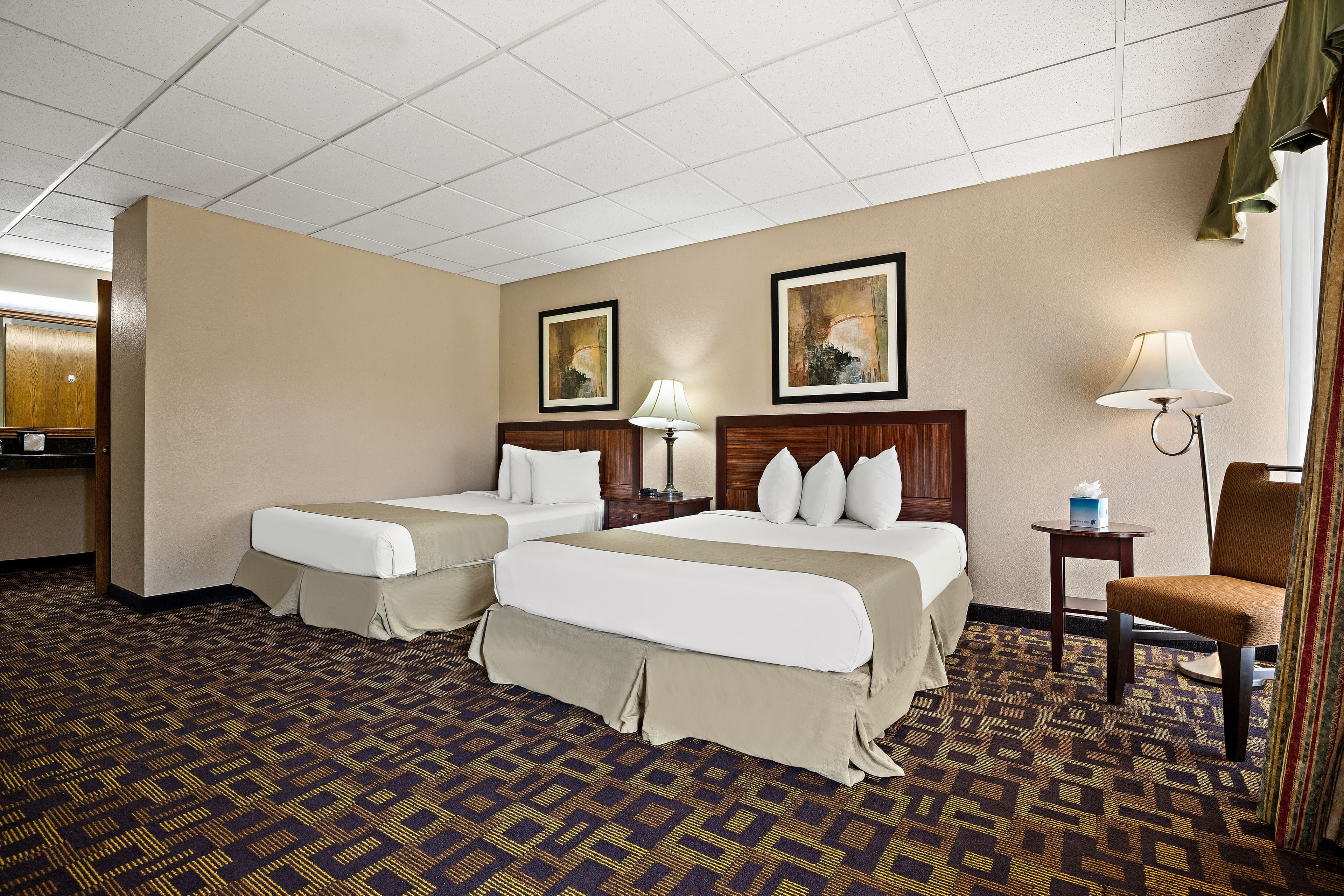Rodeway Inn McPherson East — 20