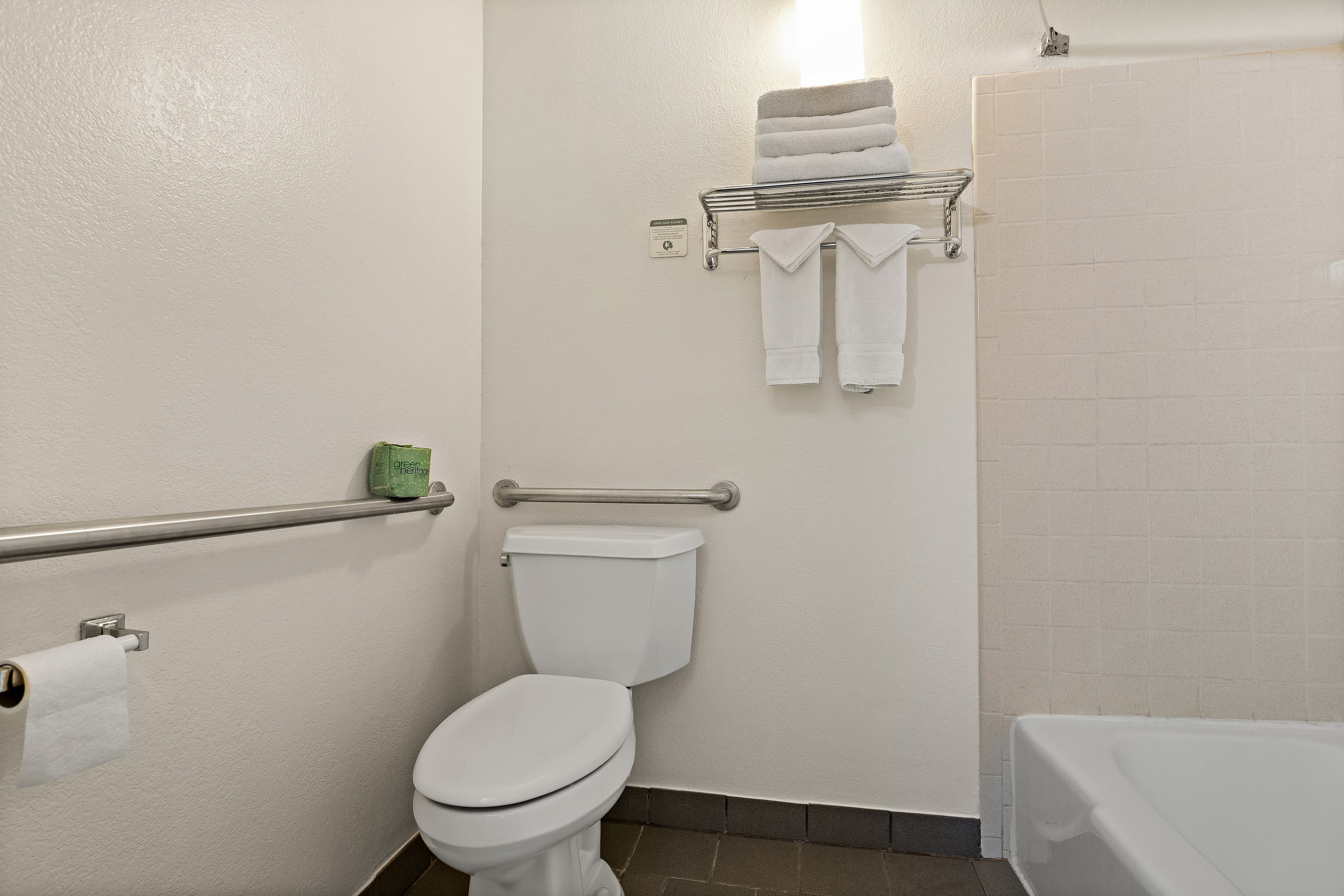 Rodeway Inn McPherson East — 23