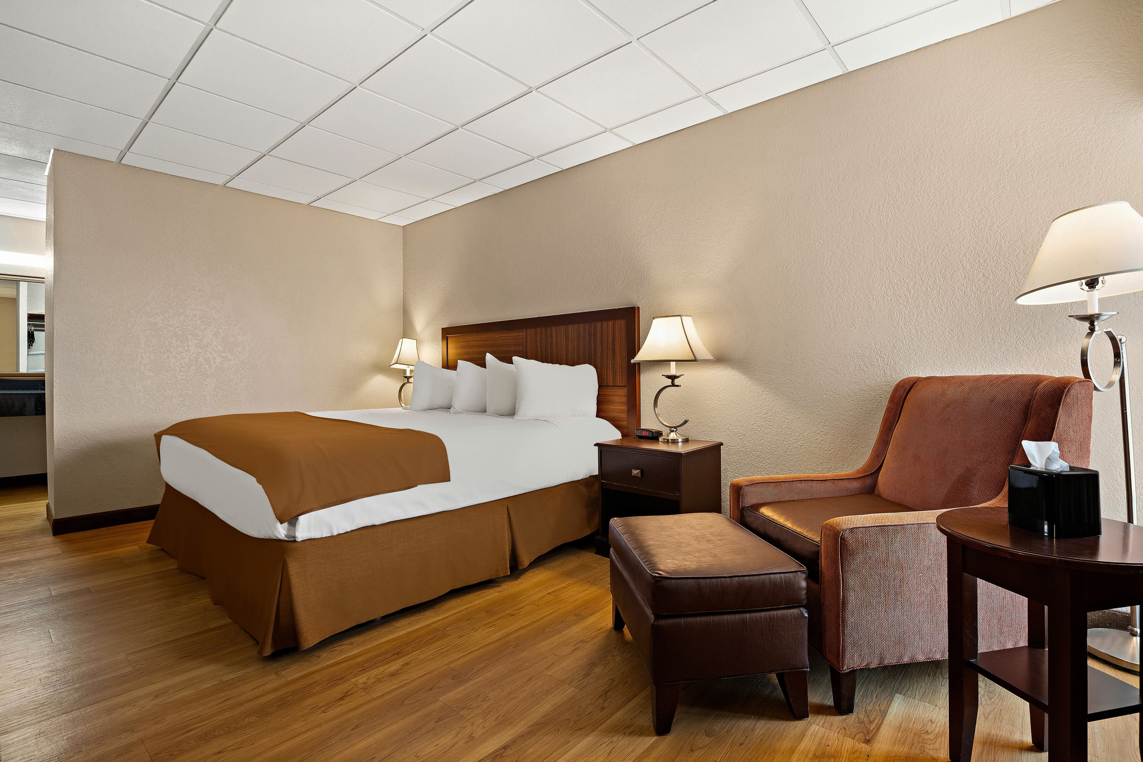 Rodeway Inn McPherson East — 3