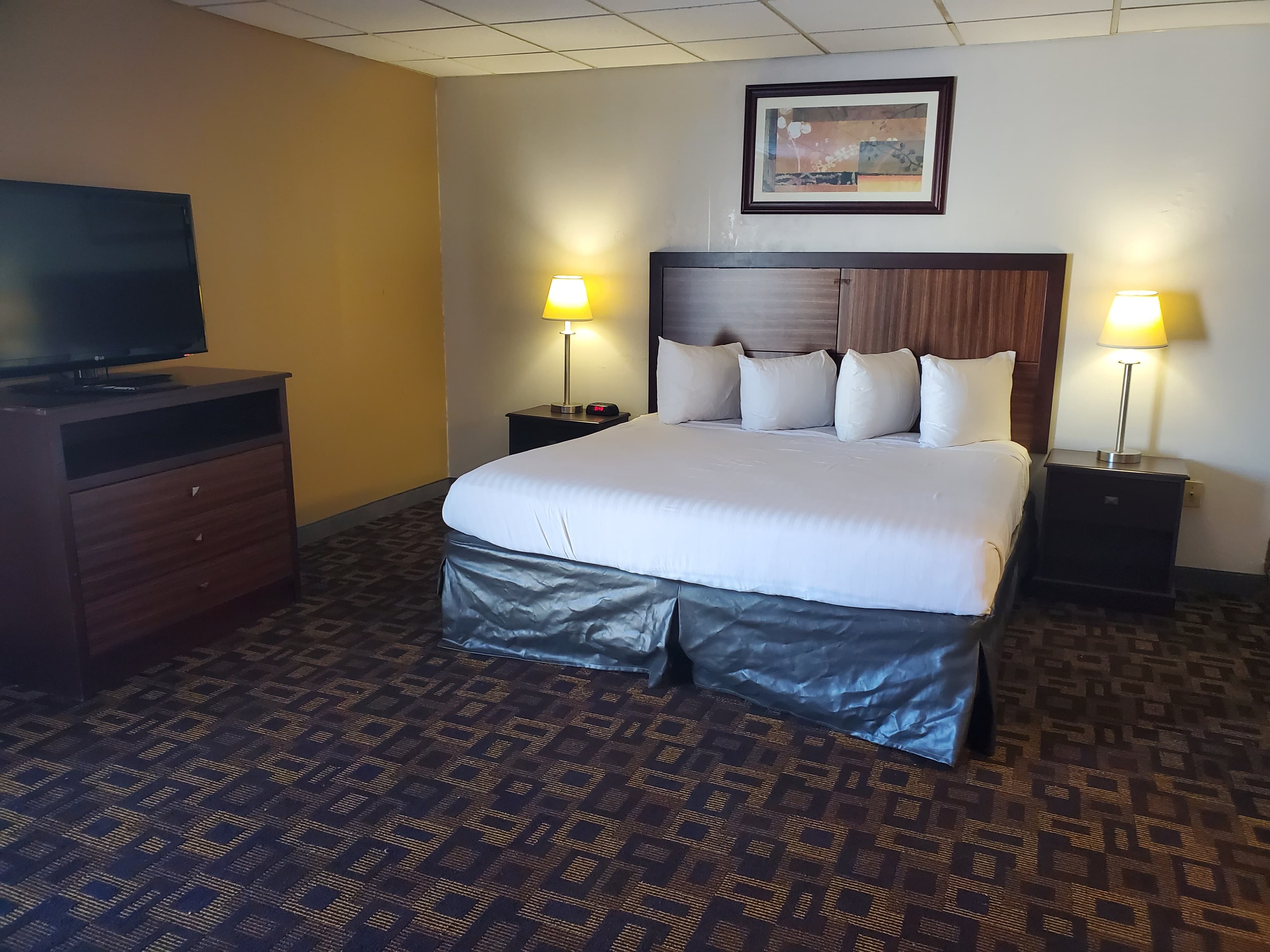 Rodeway Inn McPherson East — 10