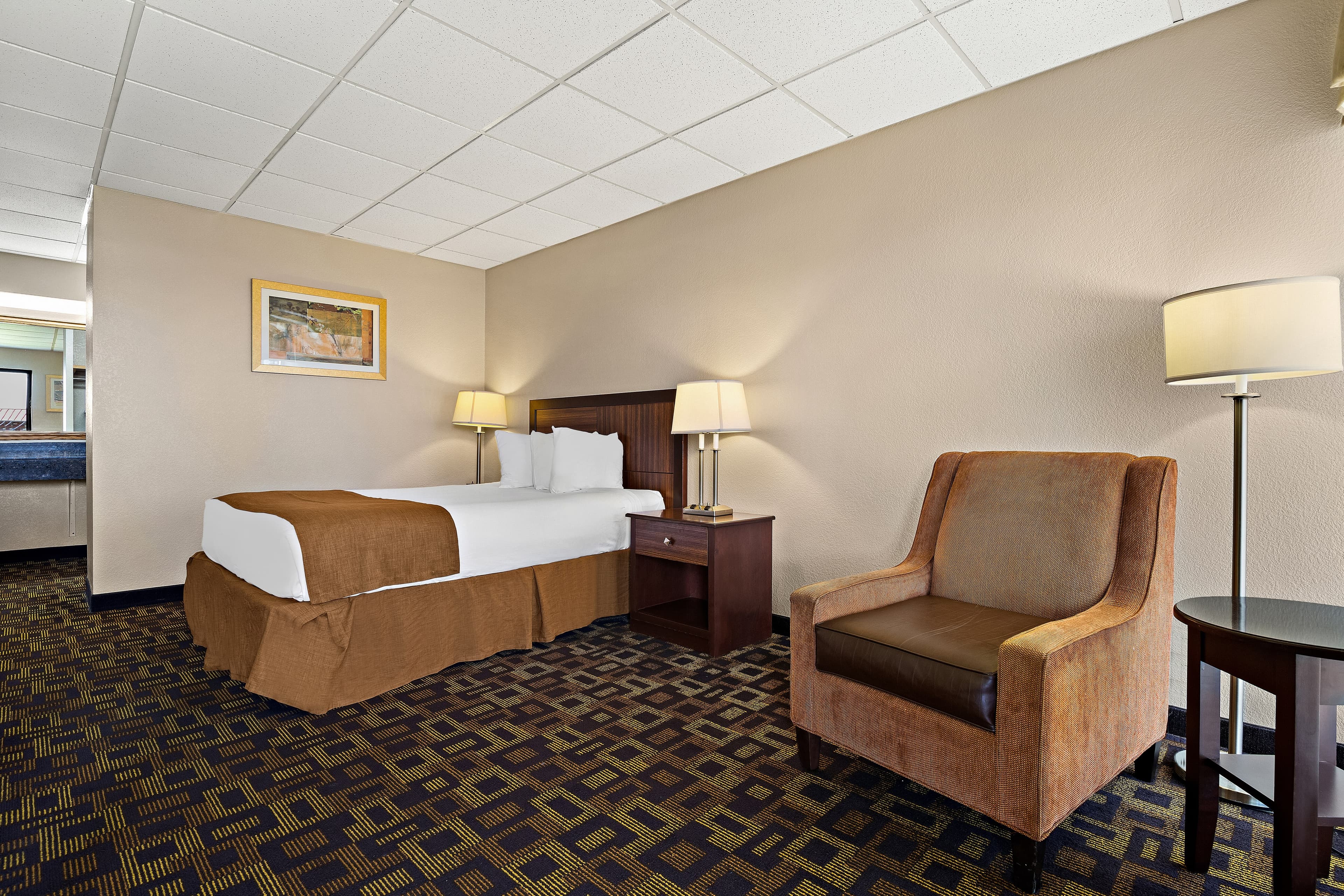 Rodeway Inn McPherson East — 13