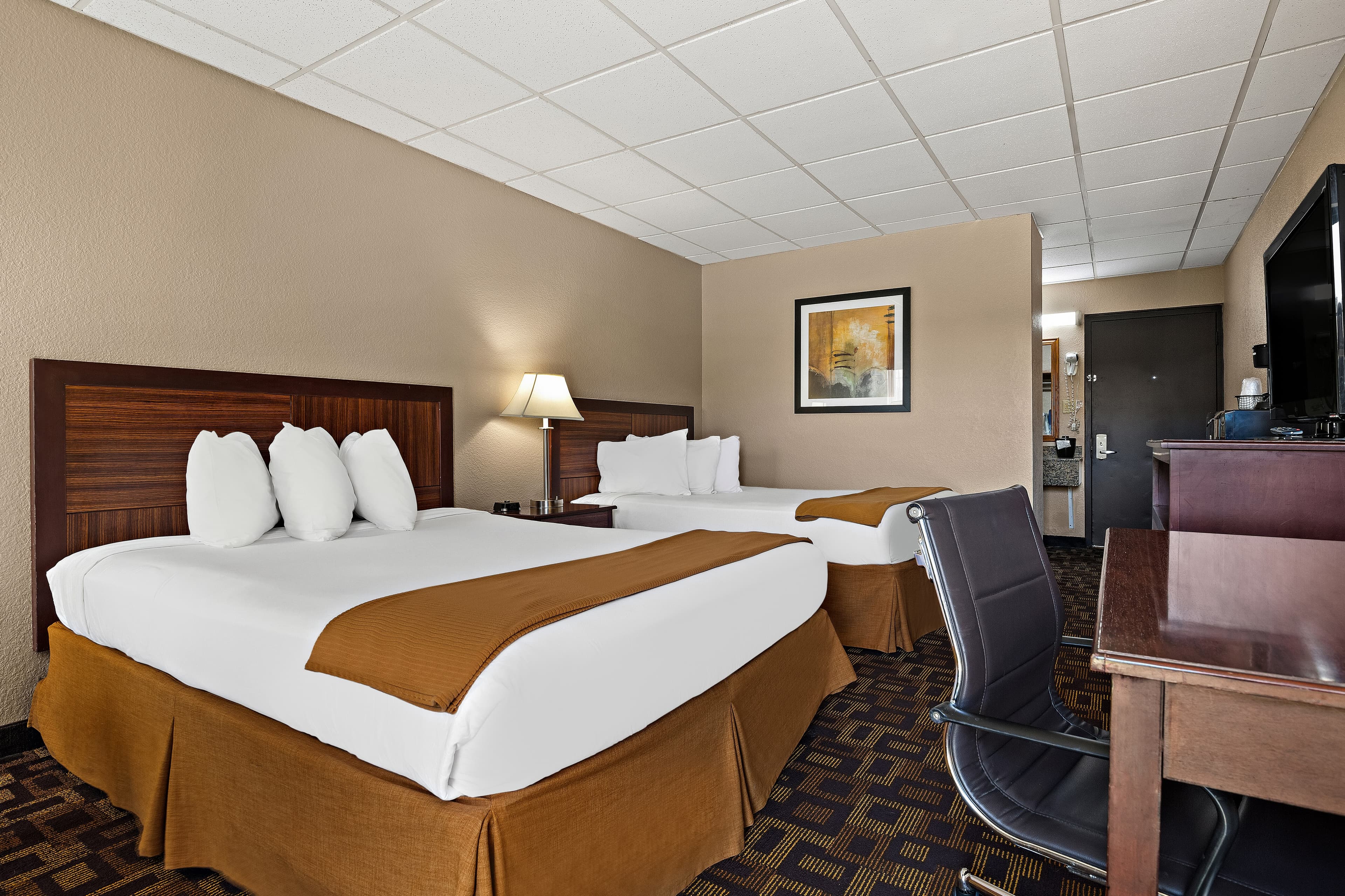 Rodeway Inn McPherson East — 17