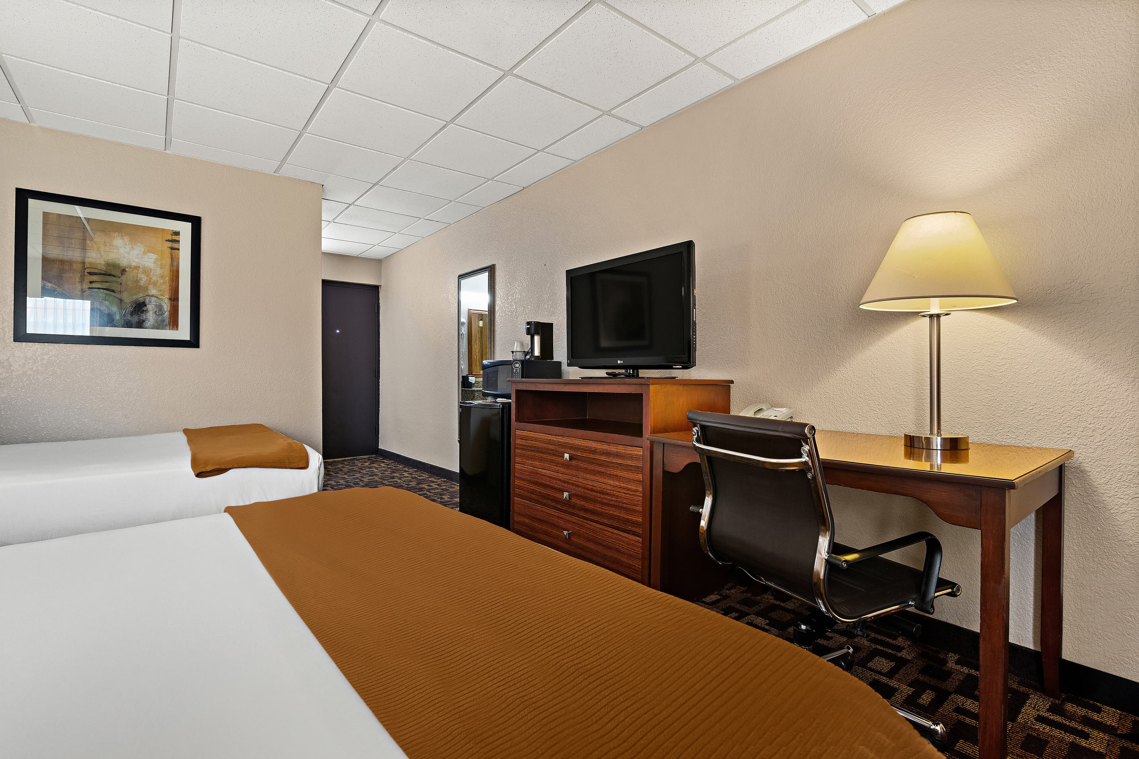 Rodeway Inn McPherson East — 18