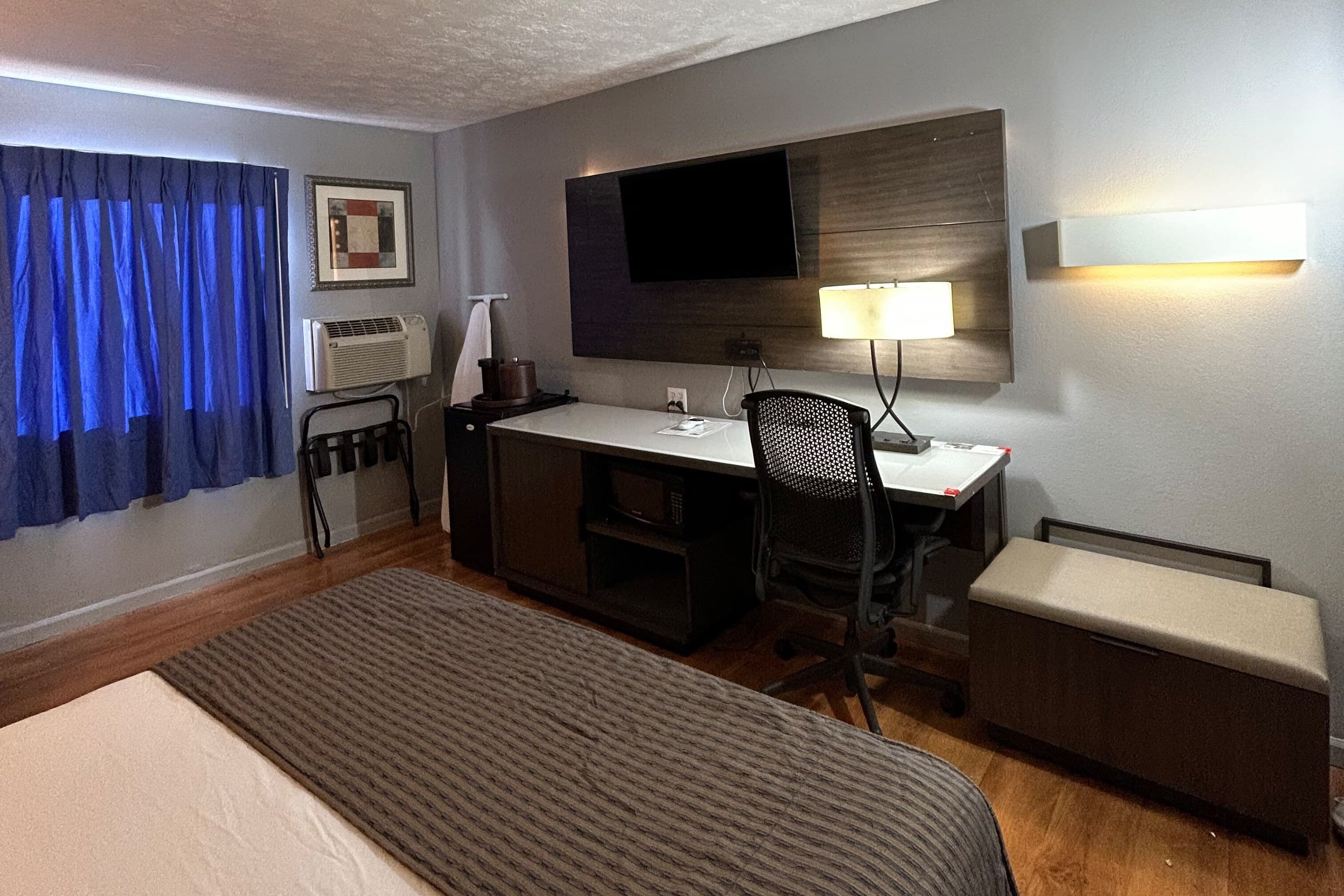 Rodeway Inn Emporia - Image 3