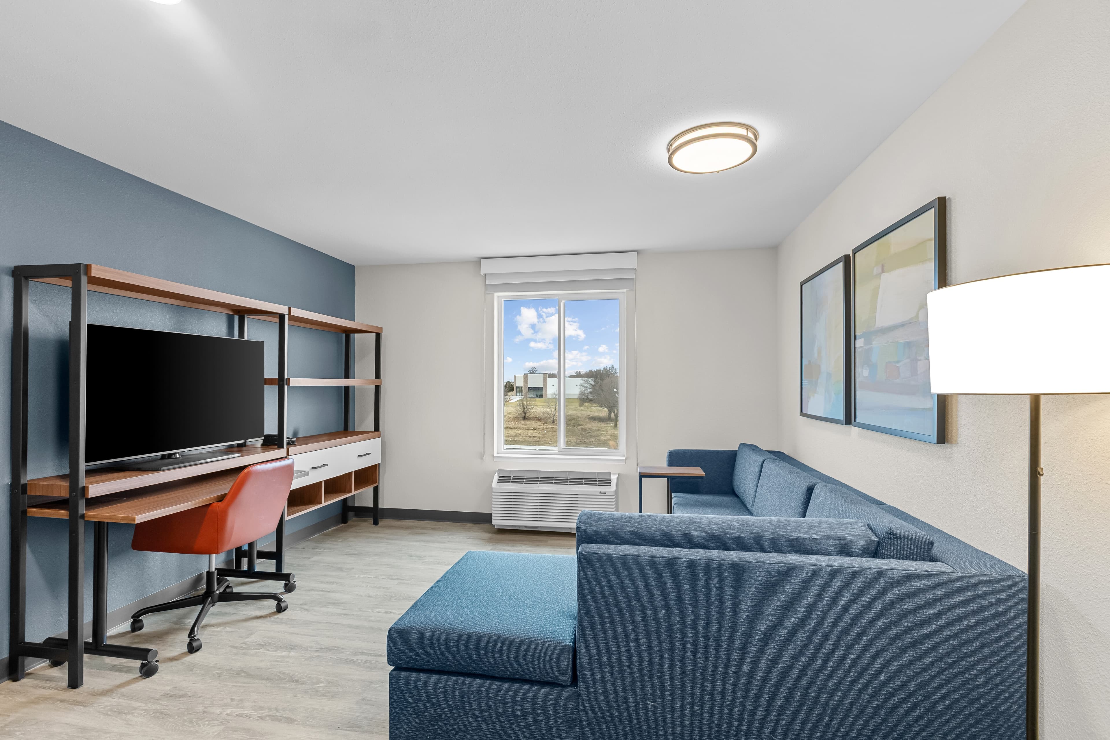 Everhome Suites Wichita Northeast — 21