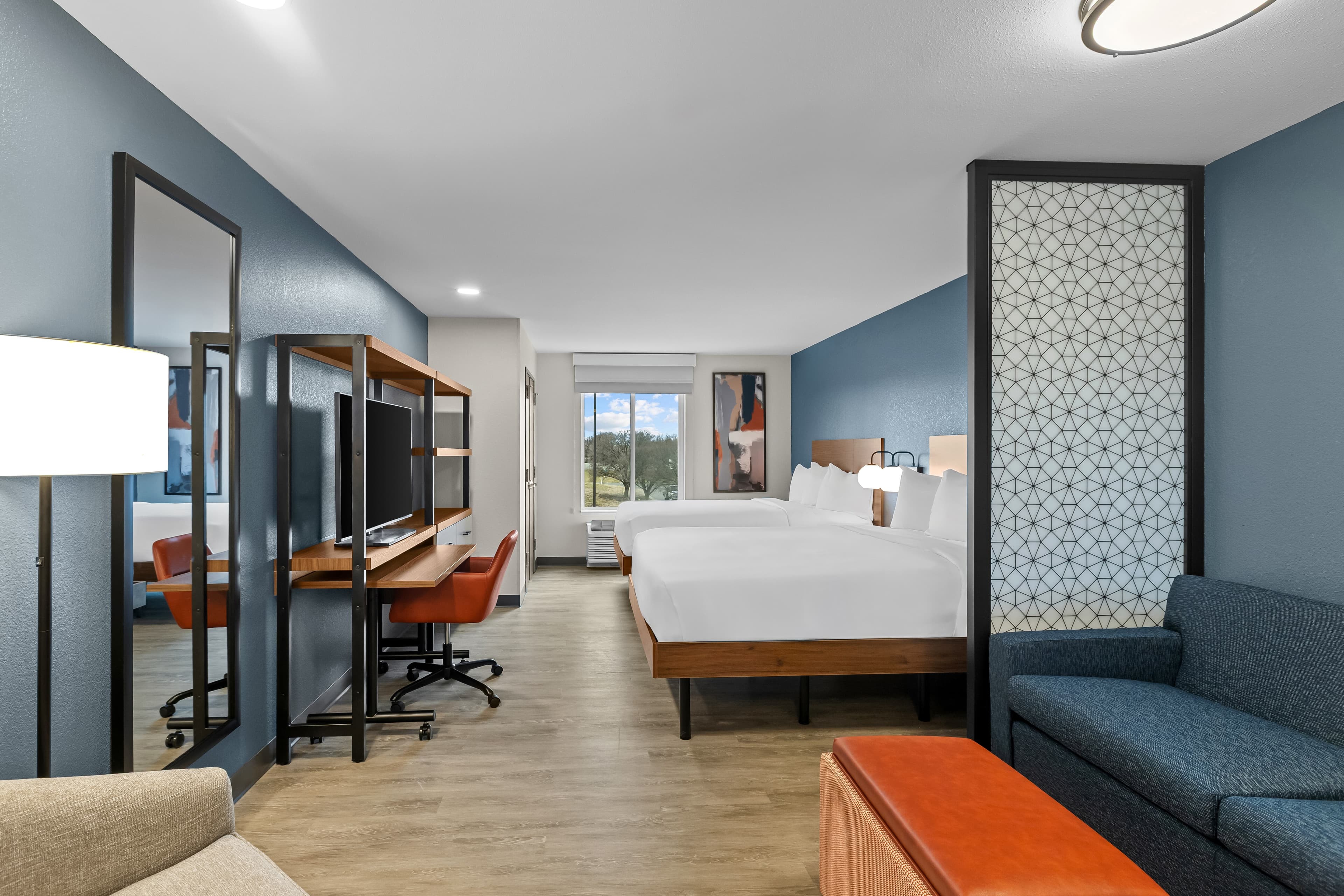 Everhome Suites Wichita Northeast — 13