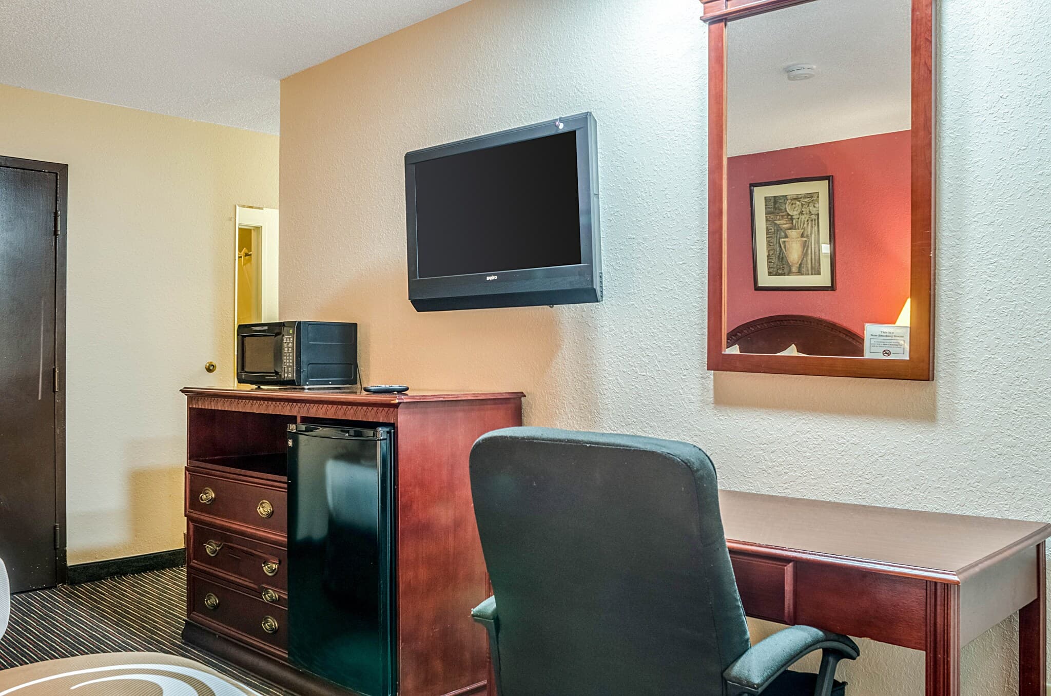Quality Inn South — 7