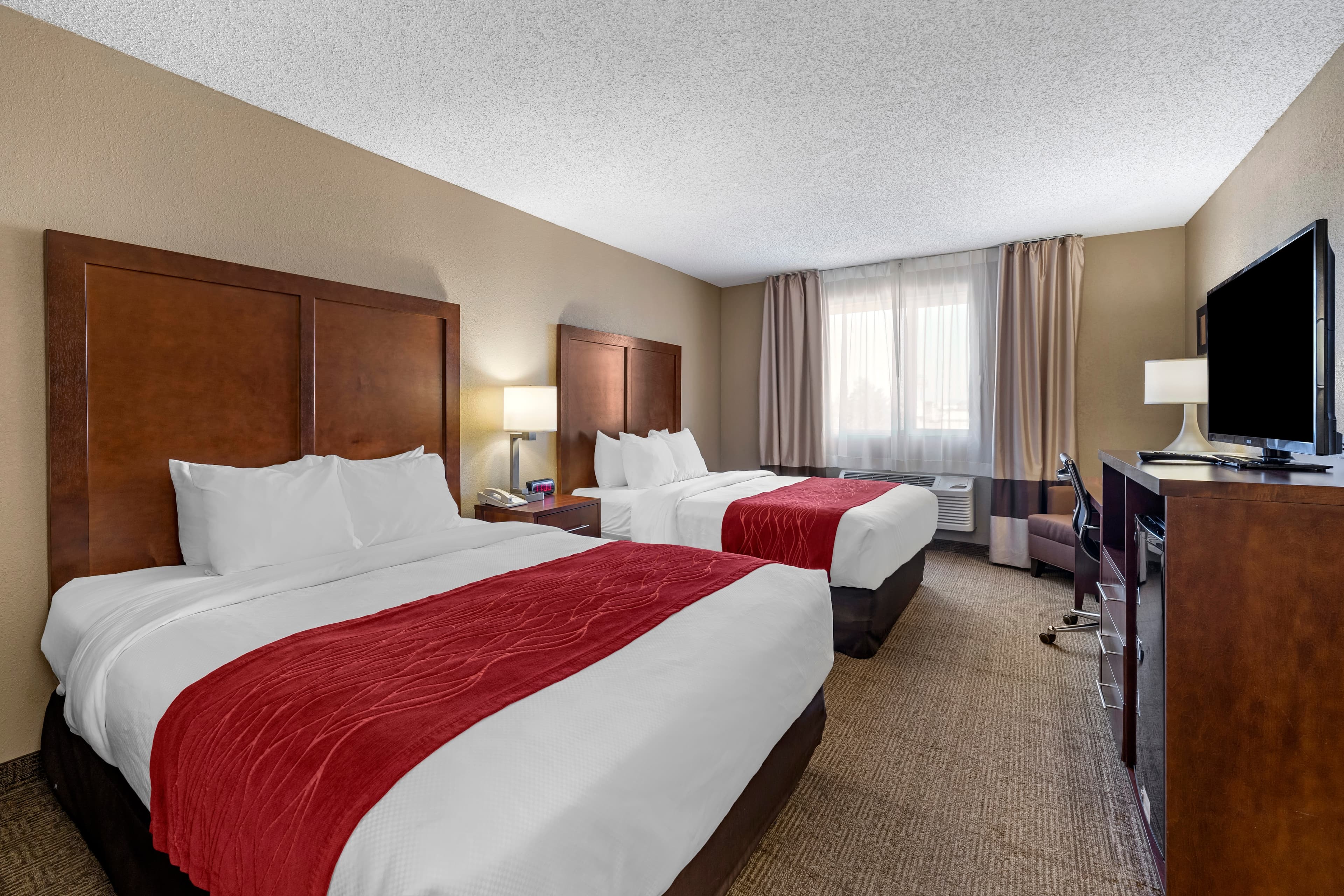 Comfort Inn & Suites Hays I-70 - Image 1