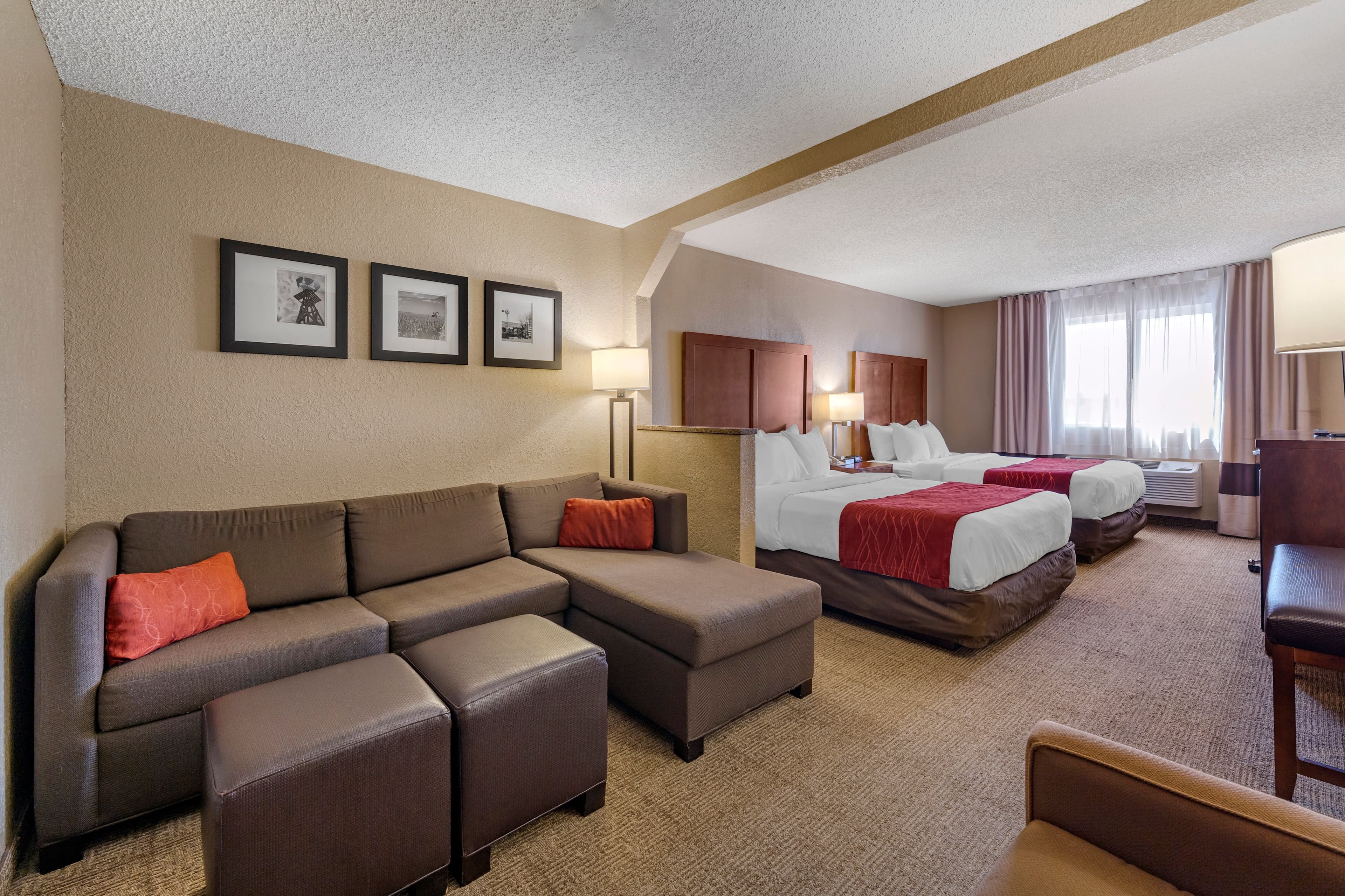 Comfort Inn & Suites Hays I-70 — 18