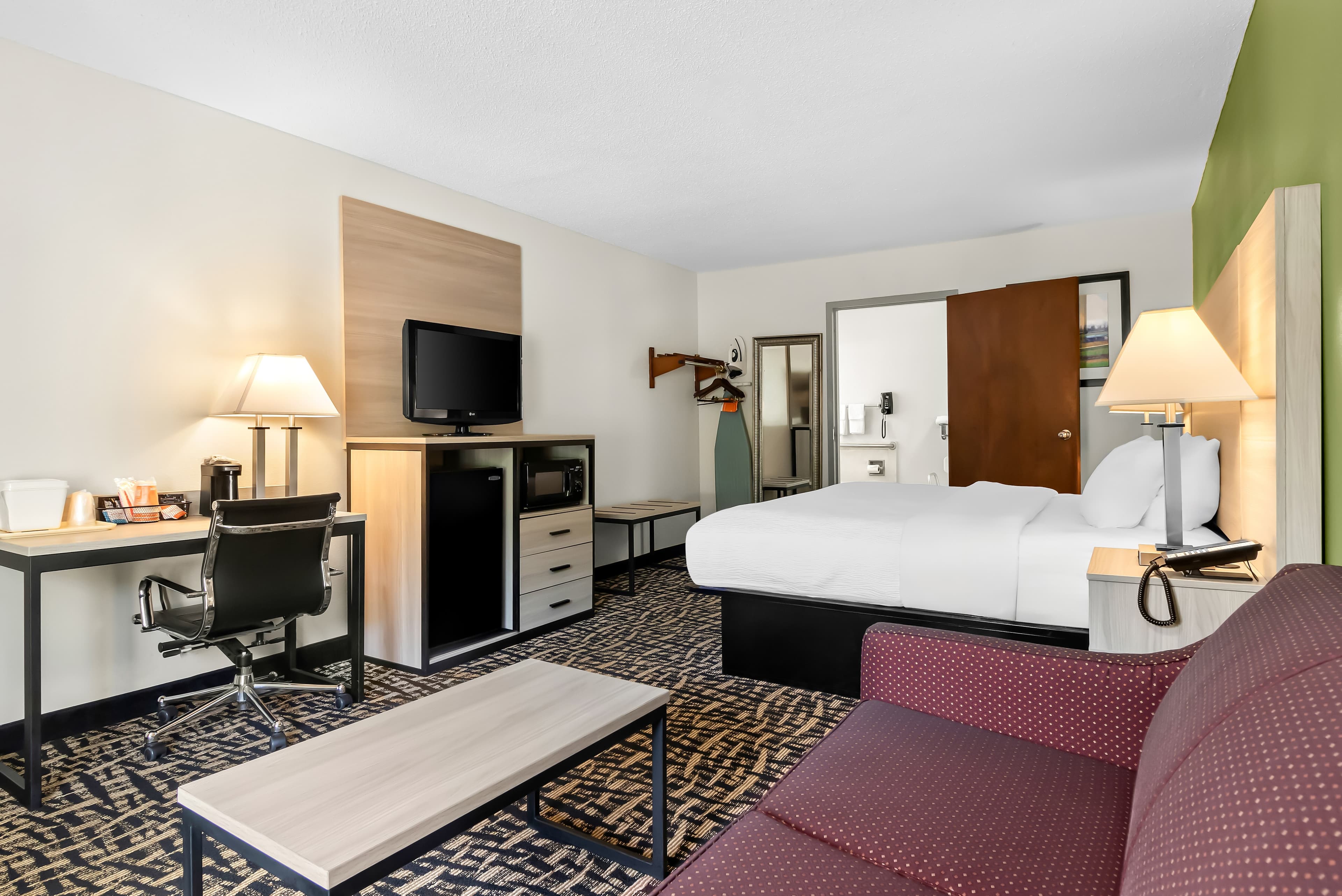 Quality Inn Russellville - Image 3