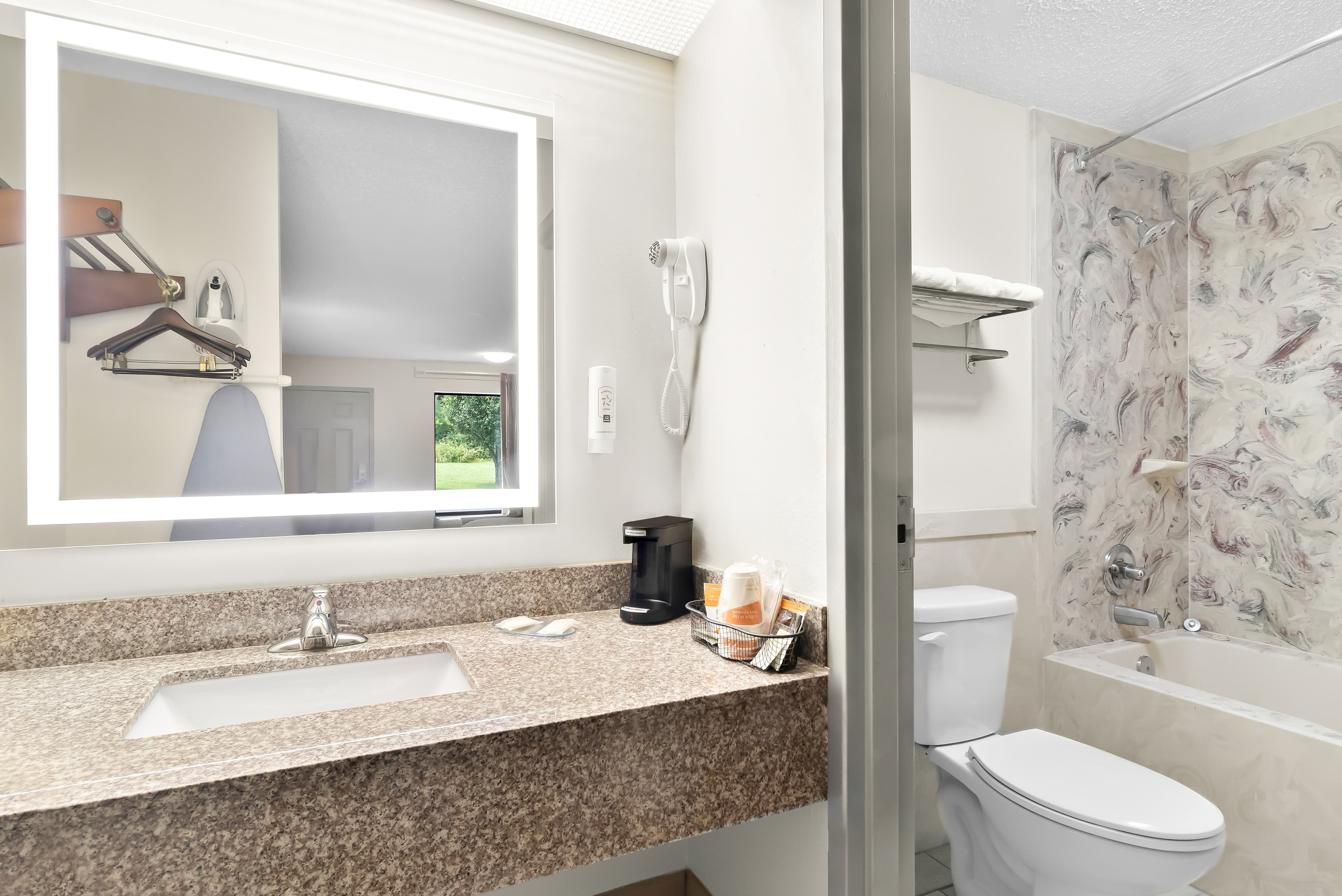 Quality Inn Russellville — 16
