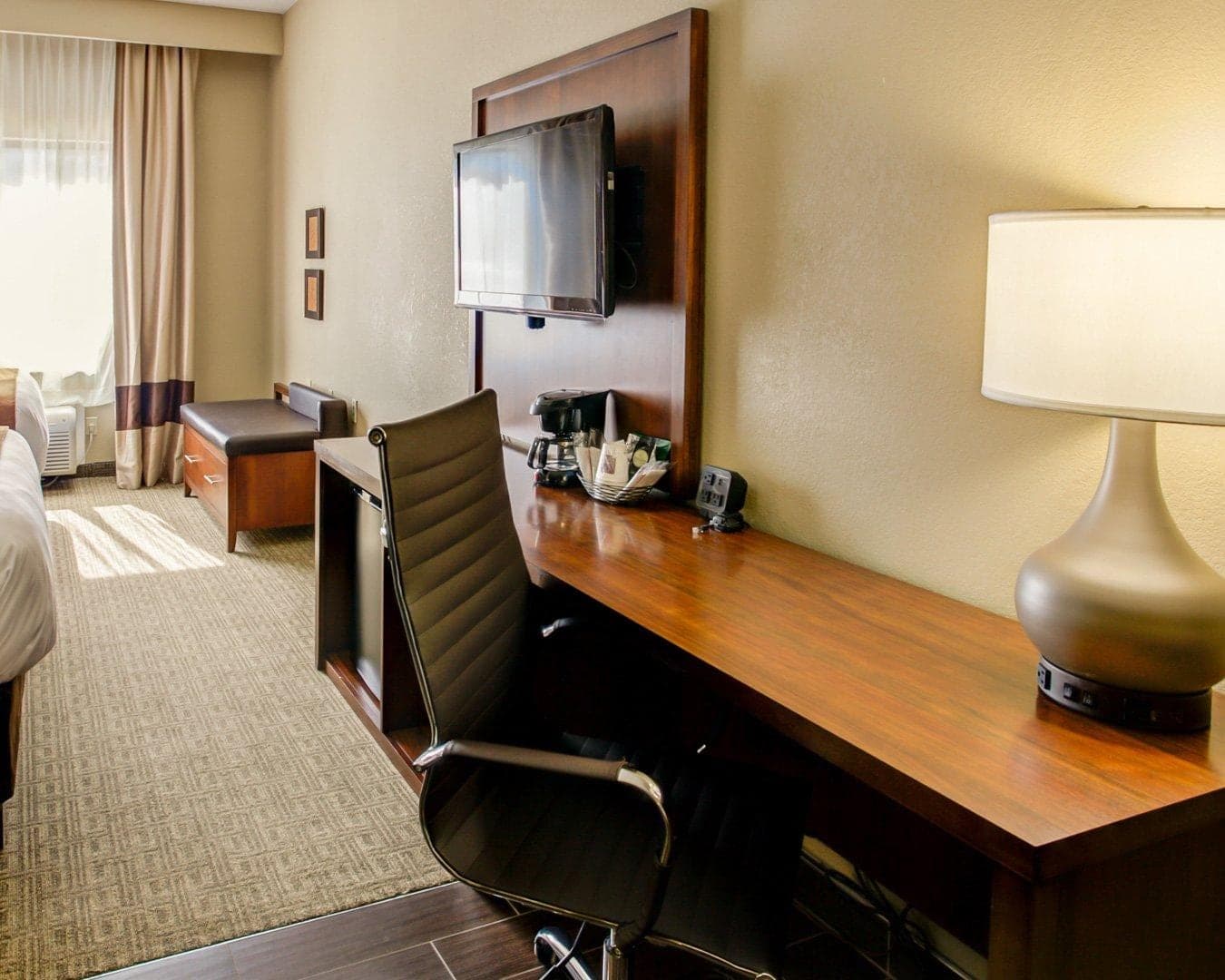 Comfort Suites Georgetown — 16