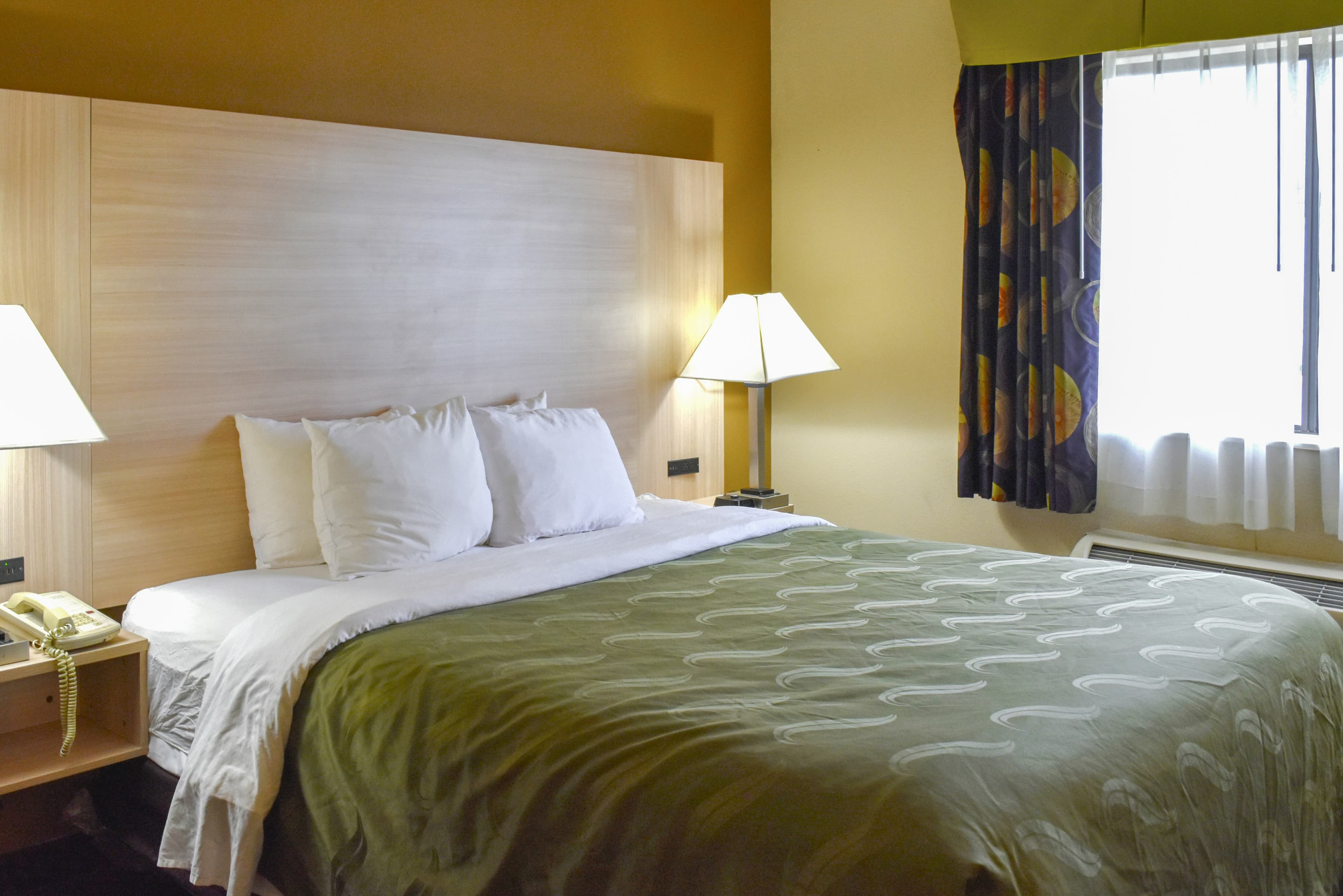 Quality Inn & Suites Brooks Louisville South - Image 2