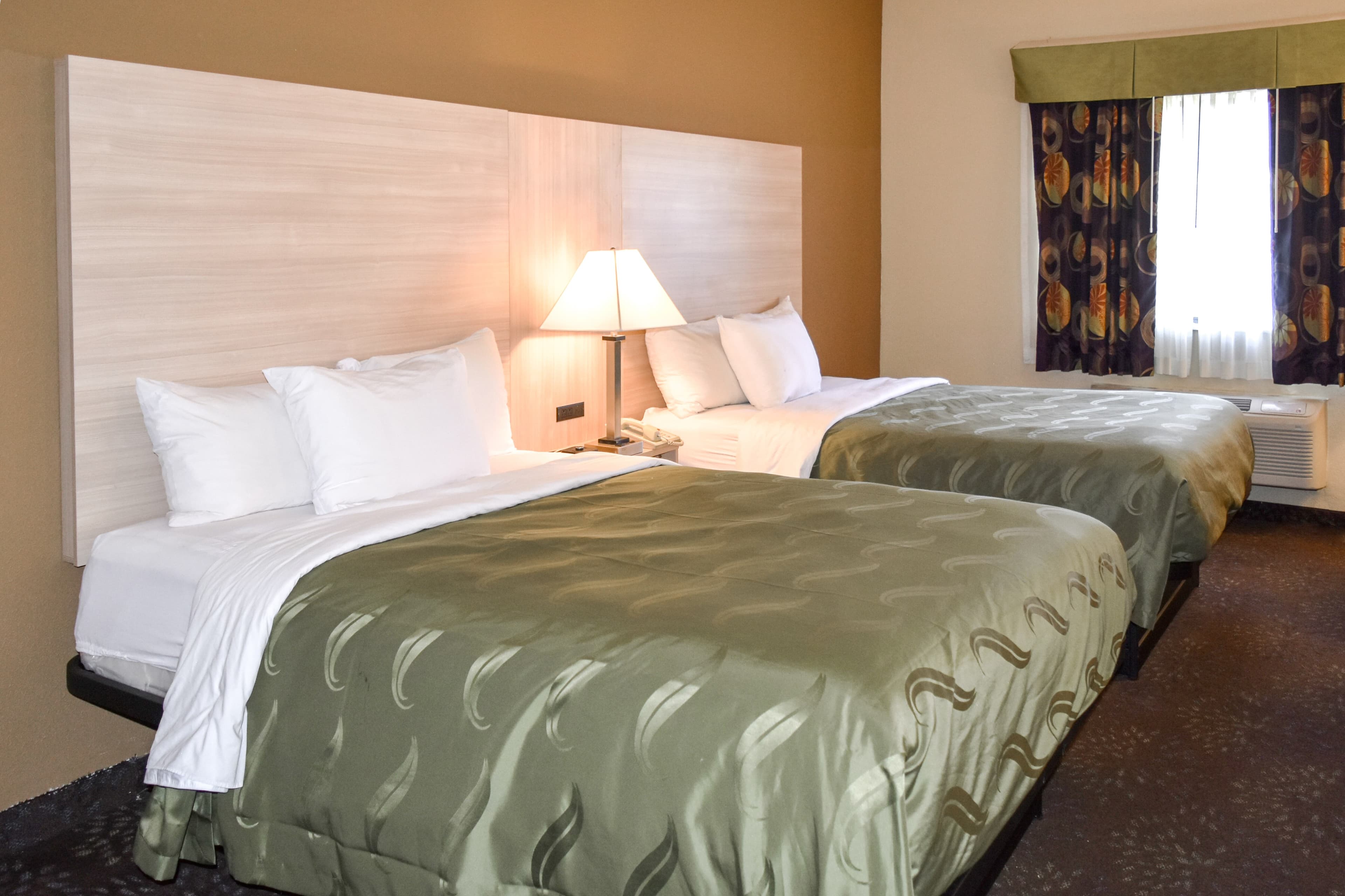 Quality Inn & Suites Brooks Louisville South — 10