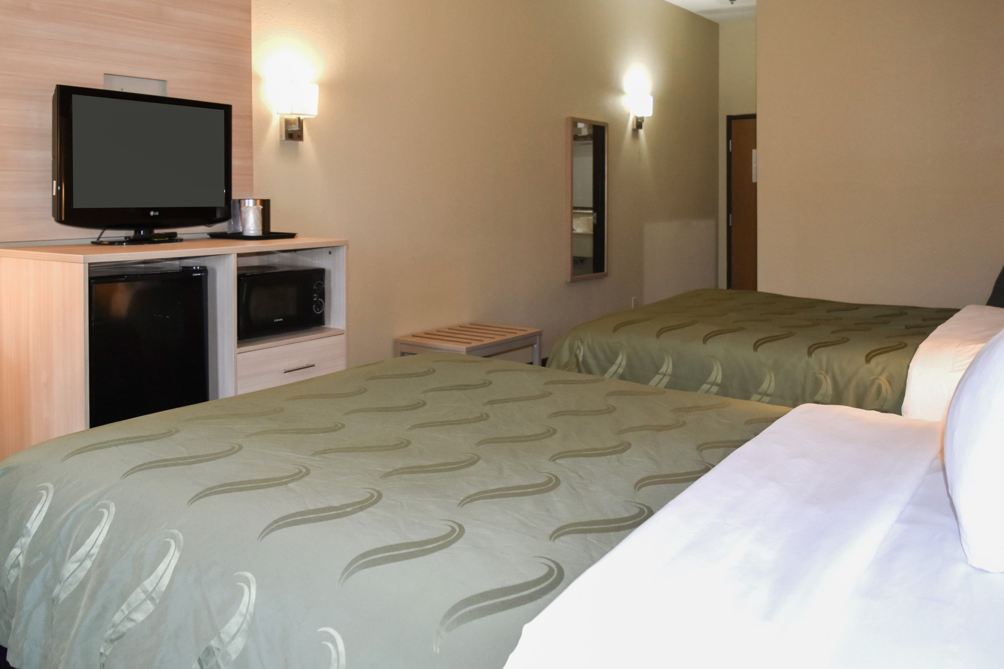 Quality Inn & Suites Brooks Louisville South — 12