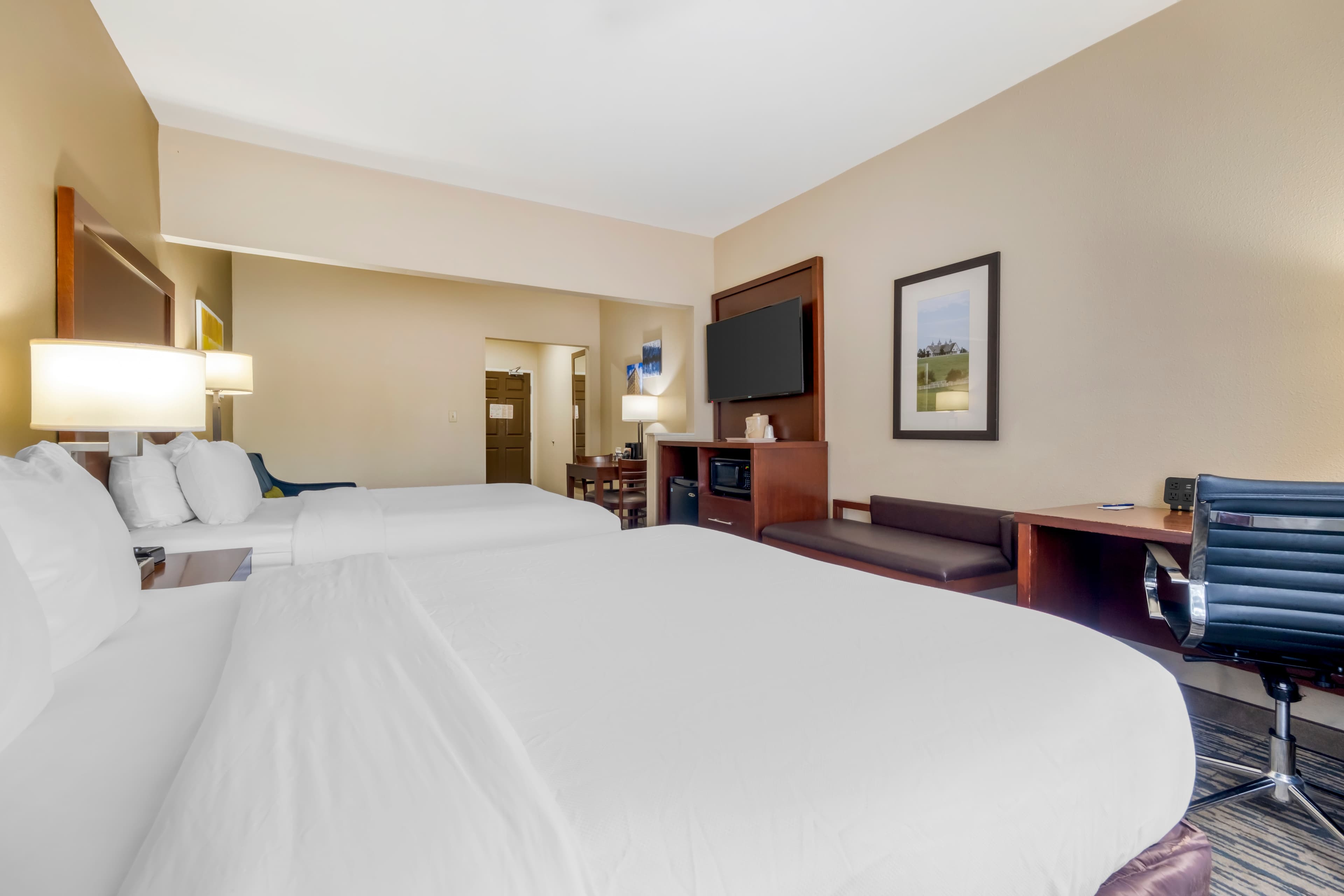 Comfort Suites Keeneland - Image 3