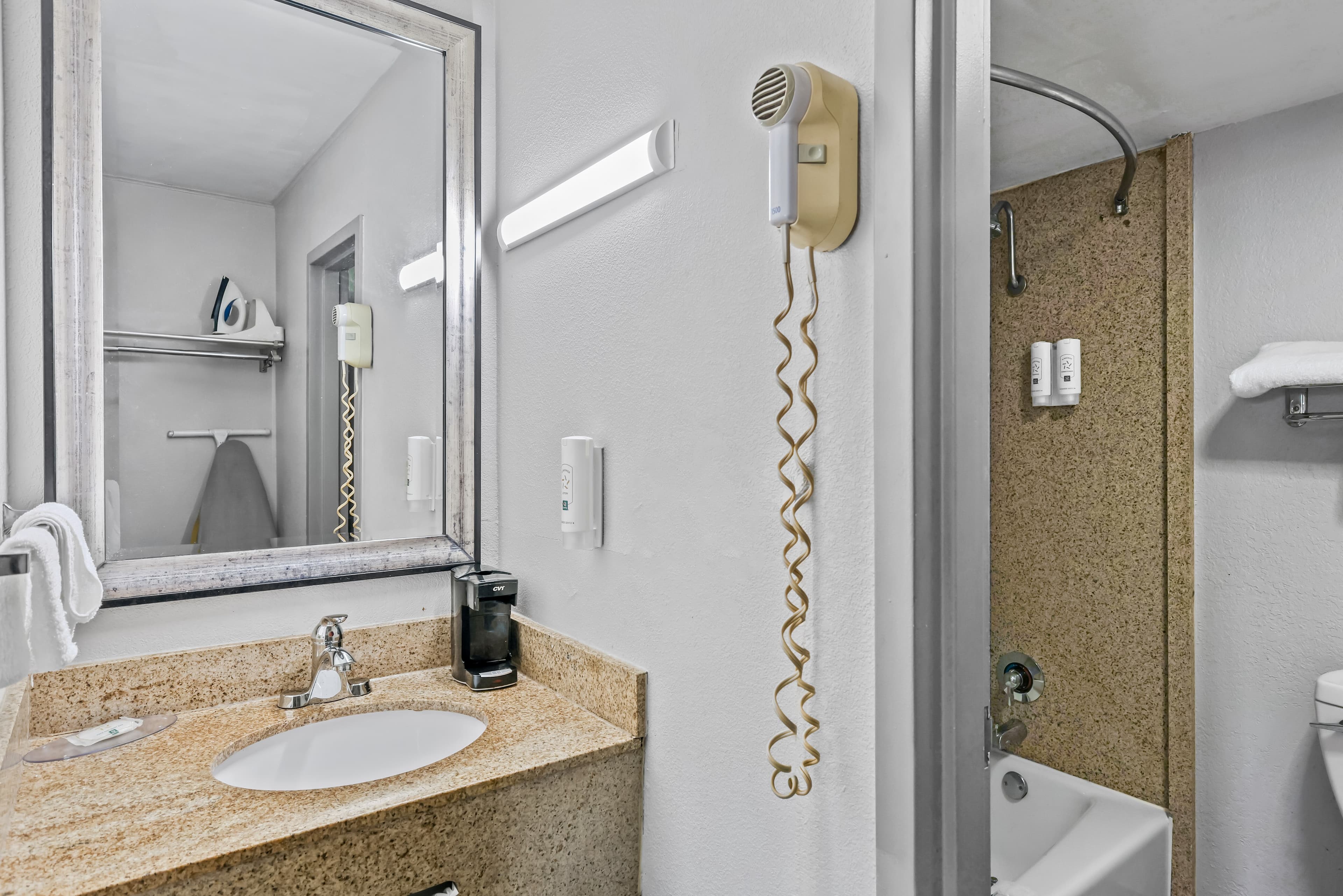 Quality Inn Bowling Green South — 15
