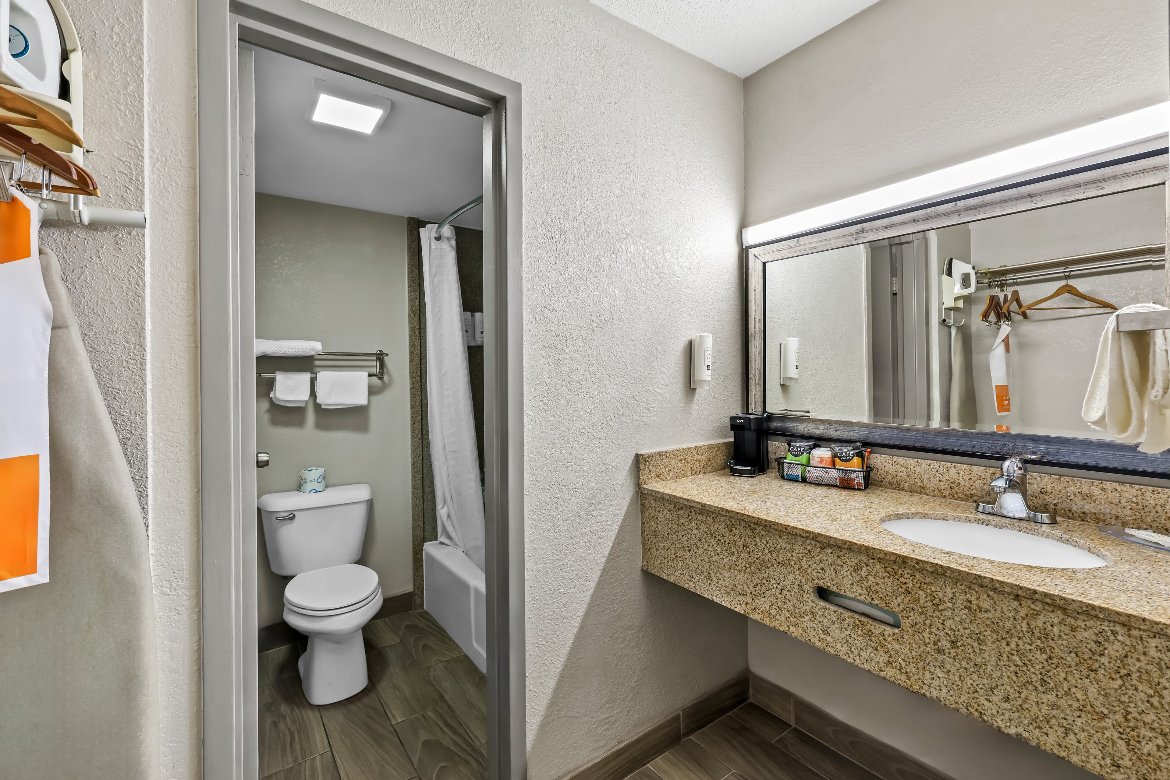 Quality Inn Bowling Green South — 27