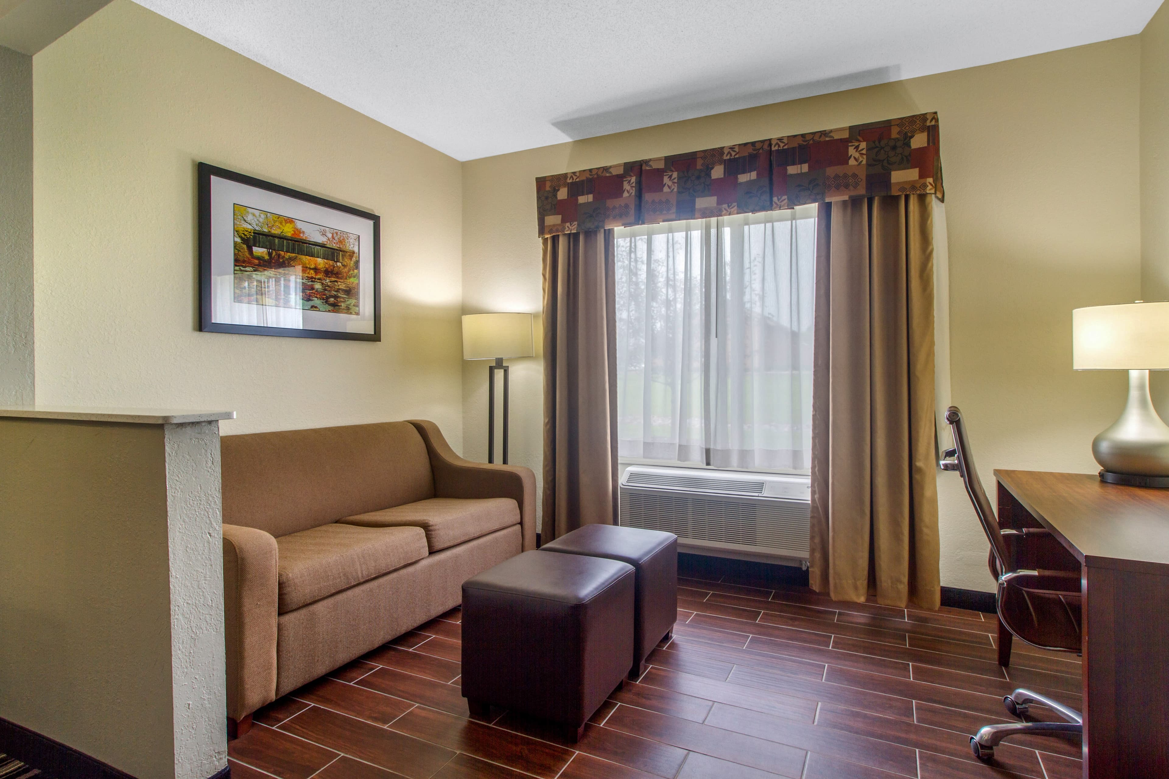 Comfort Suites Danville — 3