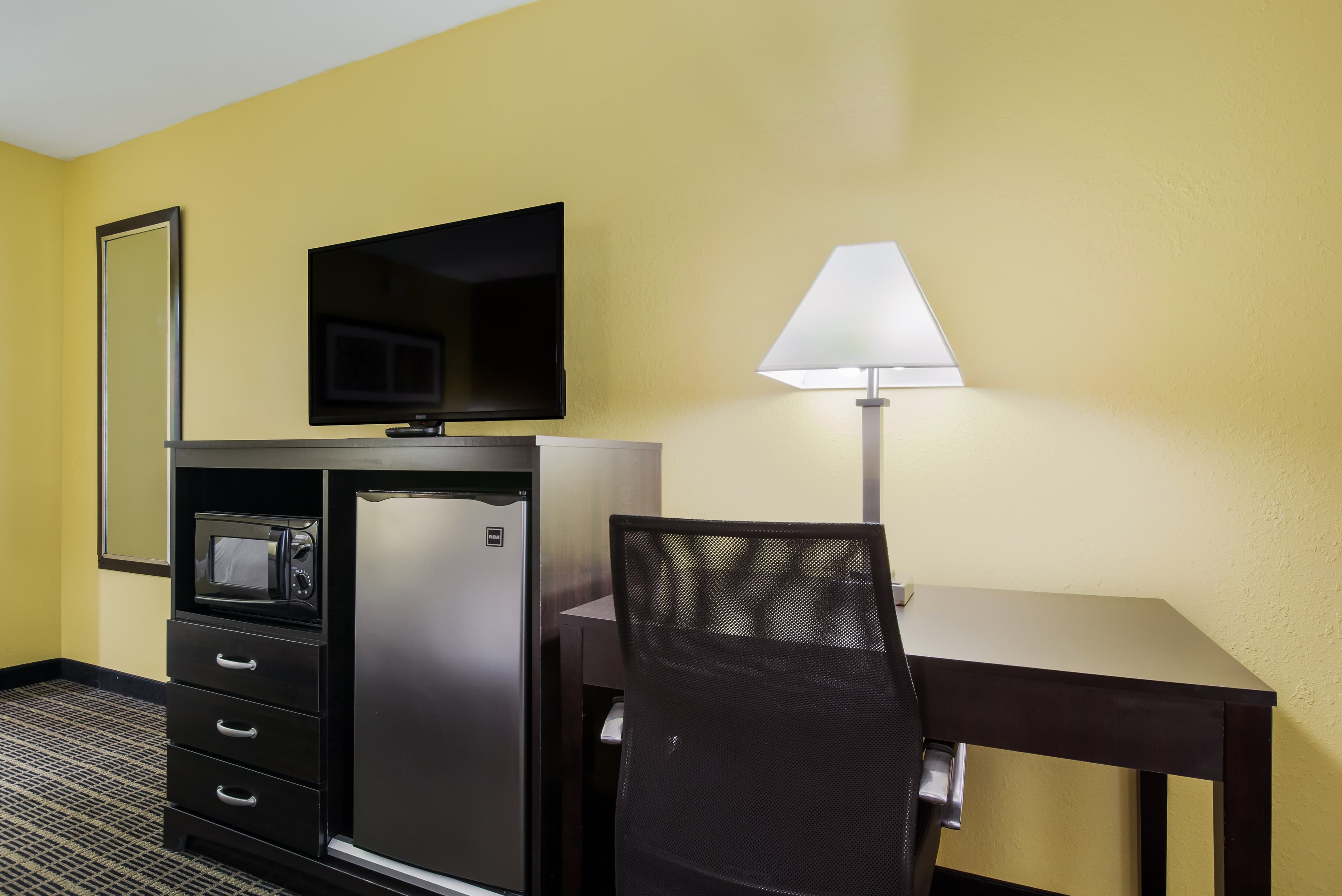 Quality Inn London North - Image 4
